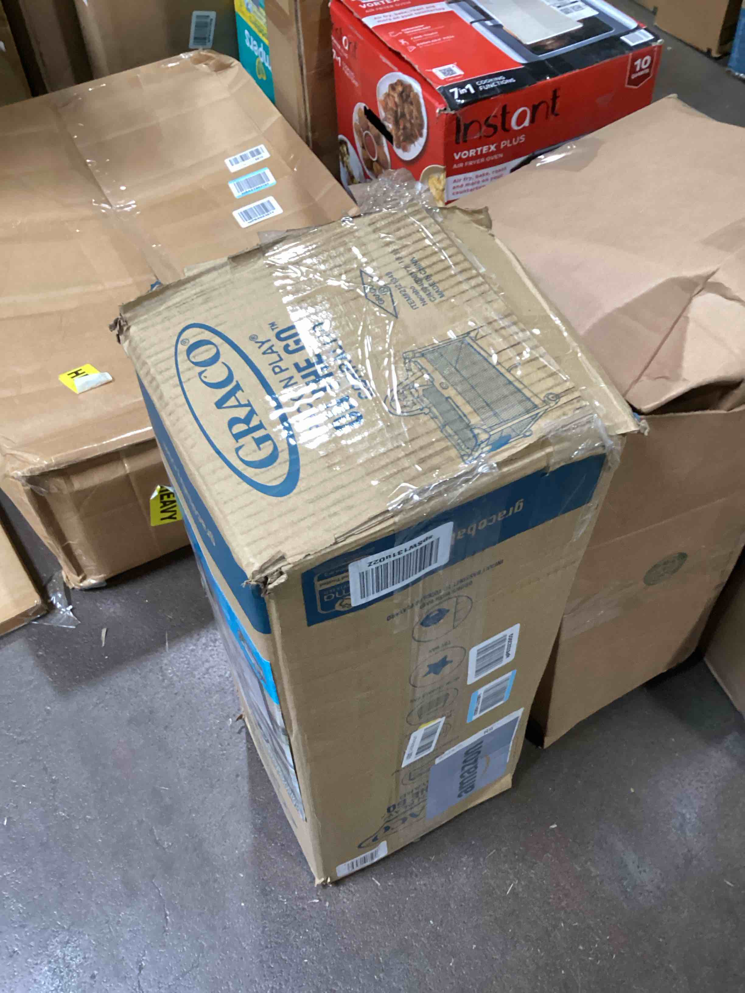 https://s3.amazonaws.com/lotting-images-prod/bidfta/PNK0086330_1726603534132.jpeg