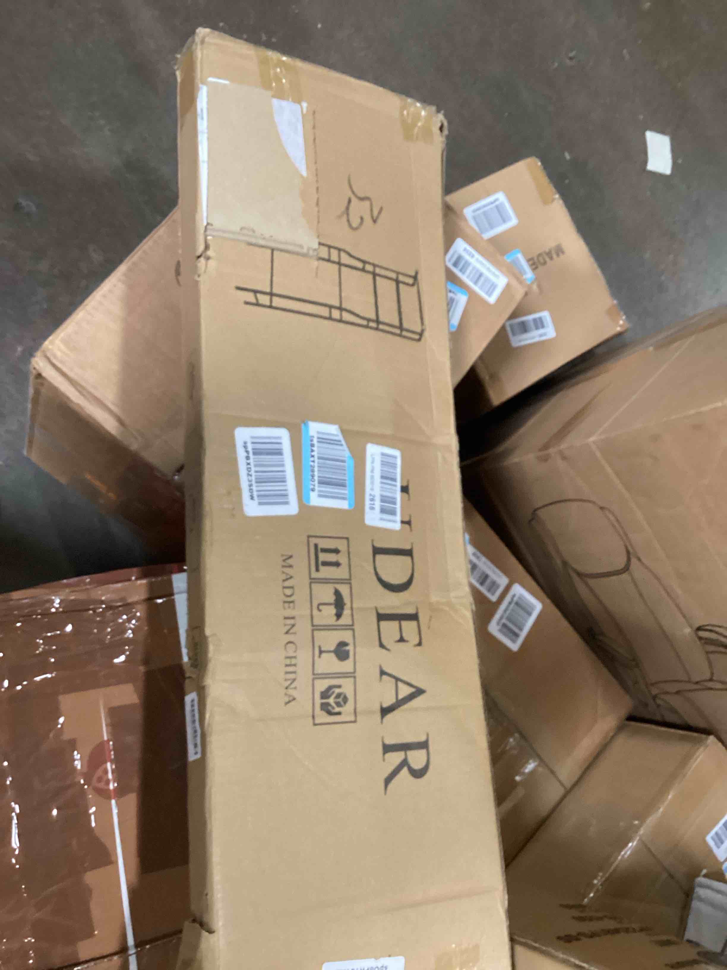 https://s3.amazonaws.com/lotting-images-prod/bidfta/PNK0086346_1726602791644.jpeg