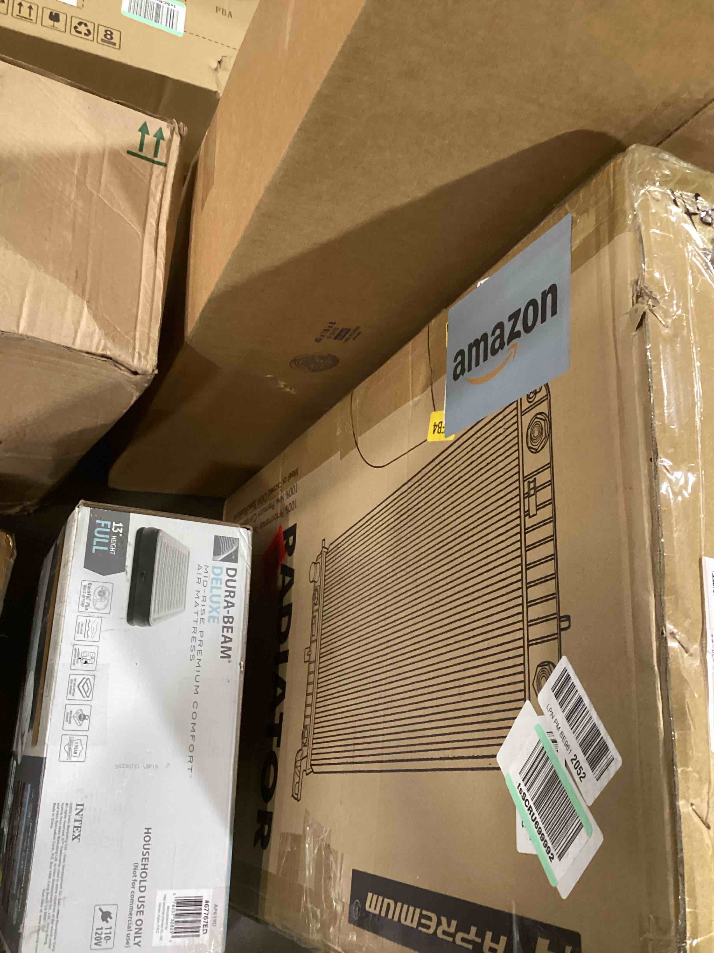 https://s3.amazonaws.com/lotting-images-prod/bidfta/PNK0086910_1726233852515.jpeg