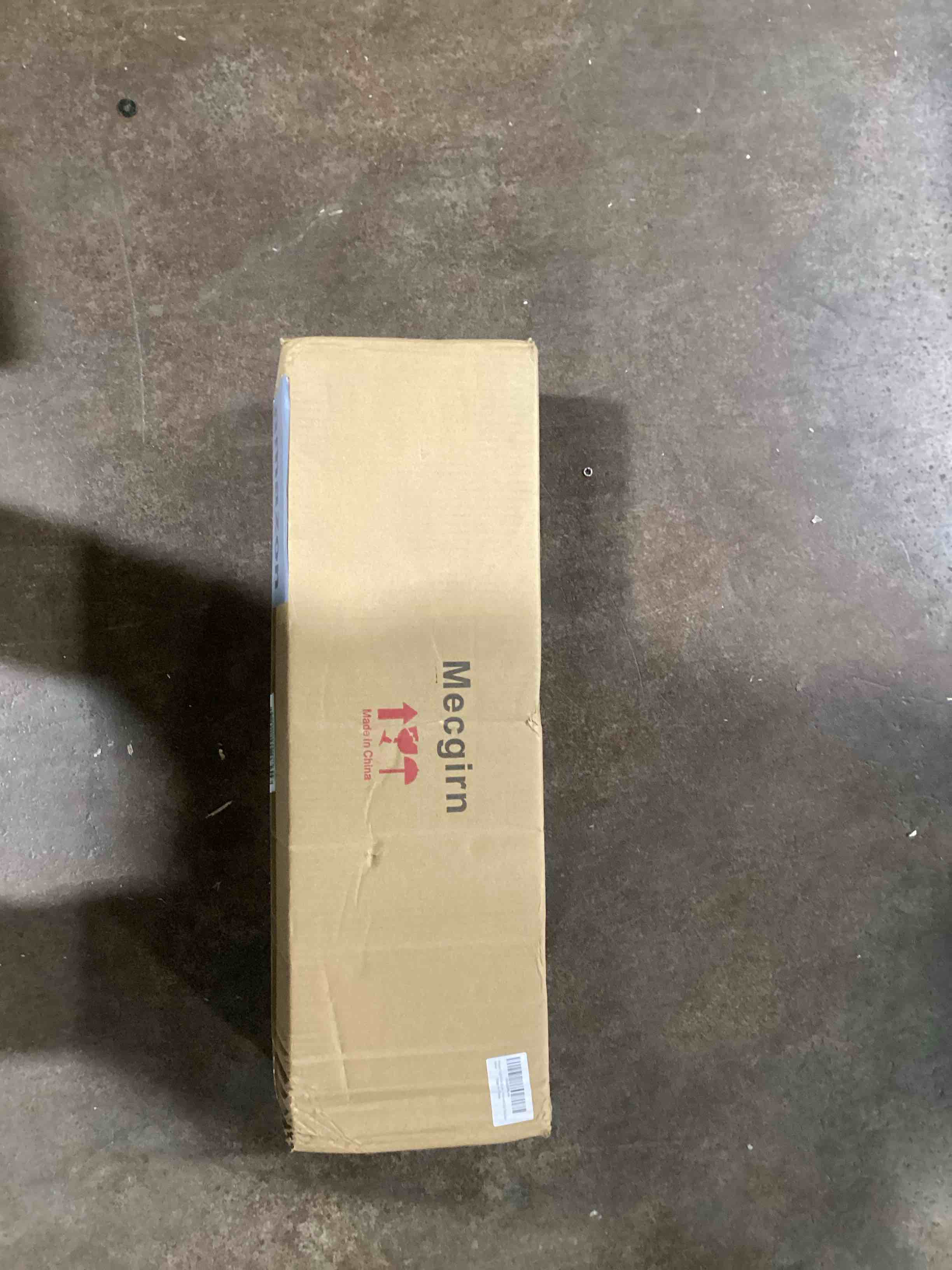 https://s3.amazonaws.com/lotting-images-prod/bidfta/PNK0088810_1727099024401.jpeg