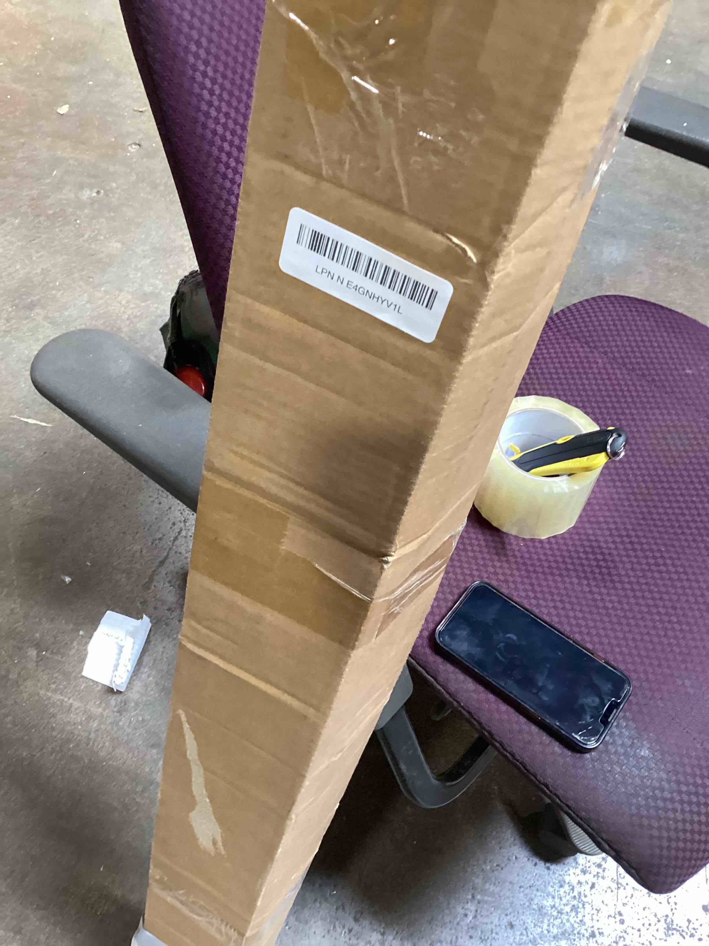 https://s3.amazonaws.com/lotting-images-prod/bidfta/PNK0089018_1726683314704.jpeg