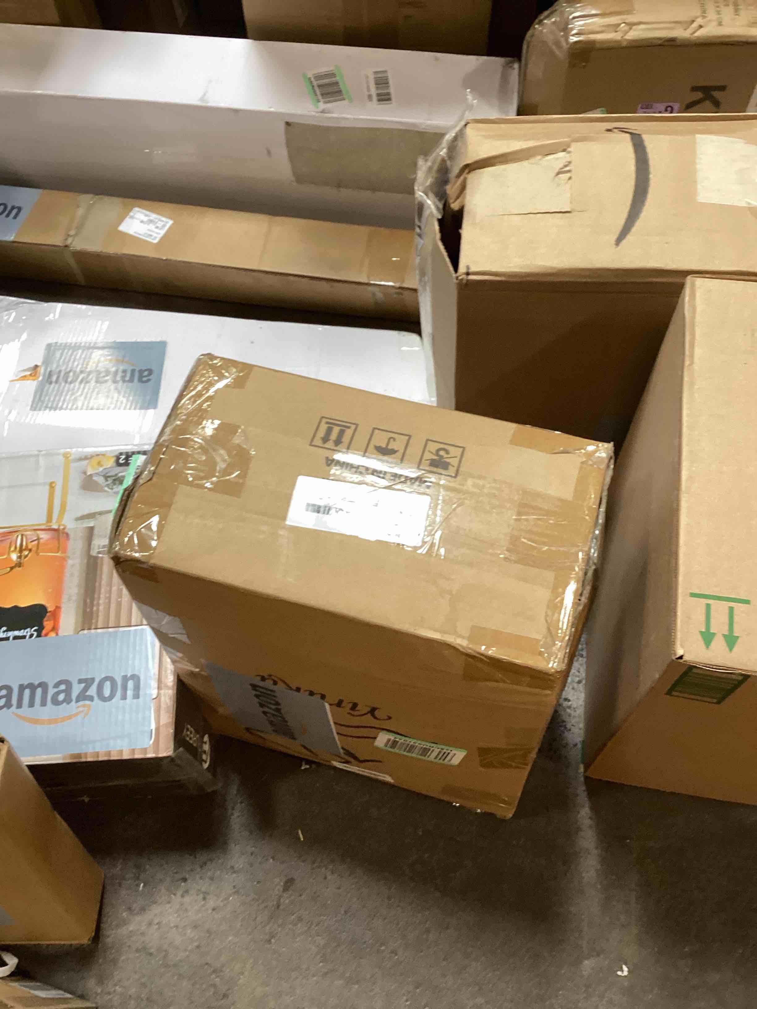https://s3.amazonaws.com/lotting-images-prod/bidfta/PNK0089048_1726675025532.jpeg