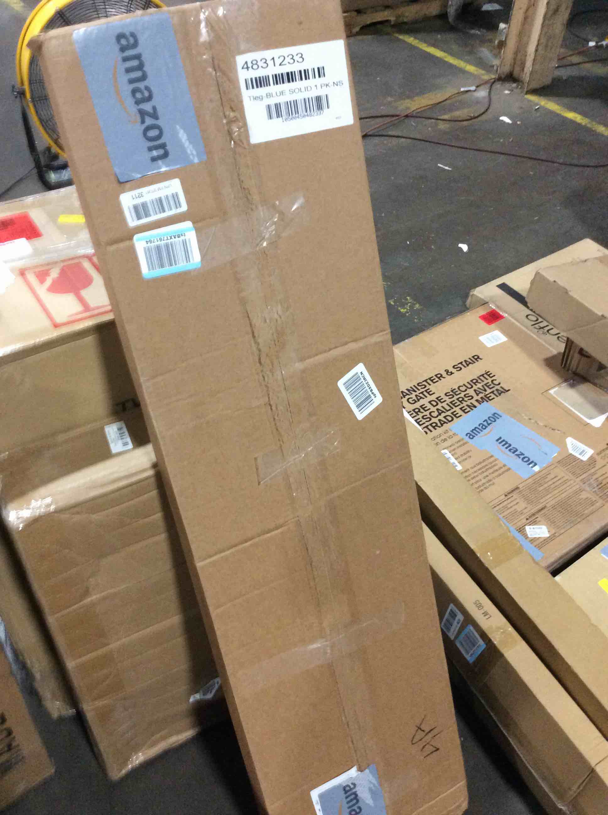 https://s3.amazonaws.com/lotting-images-prod/bidfta/PNK0089331_1726599780860.jpeg