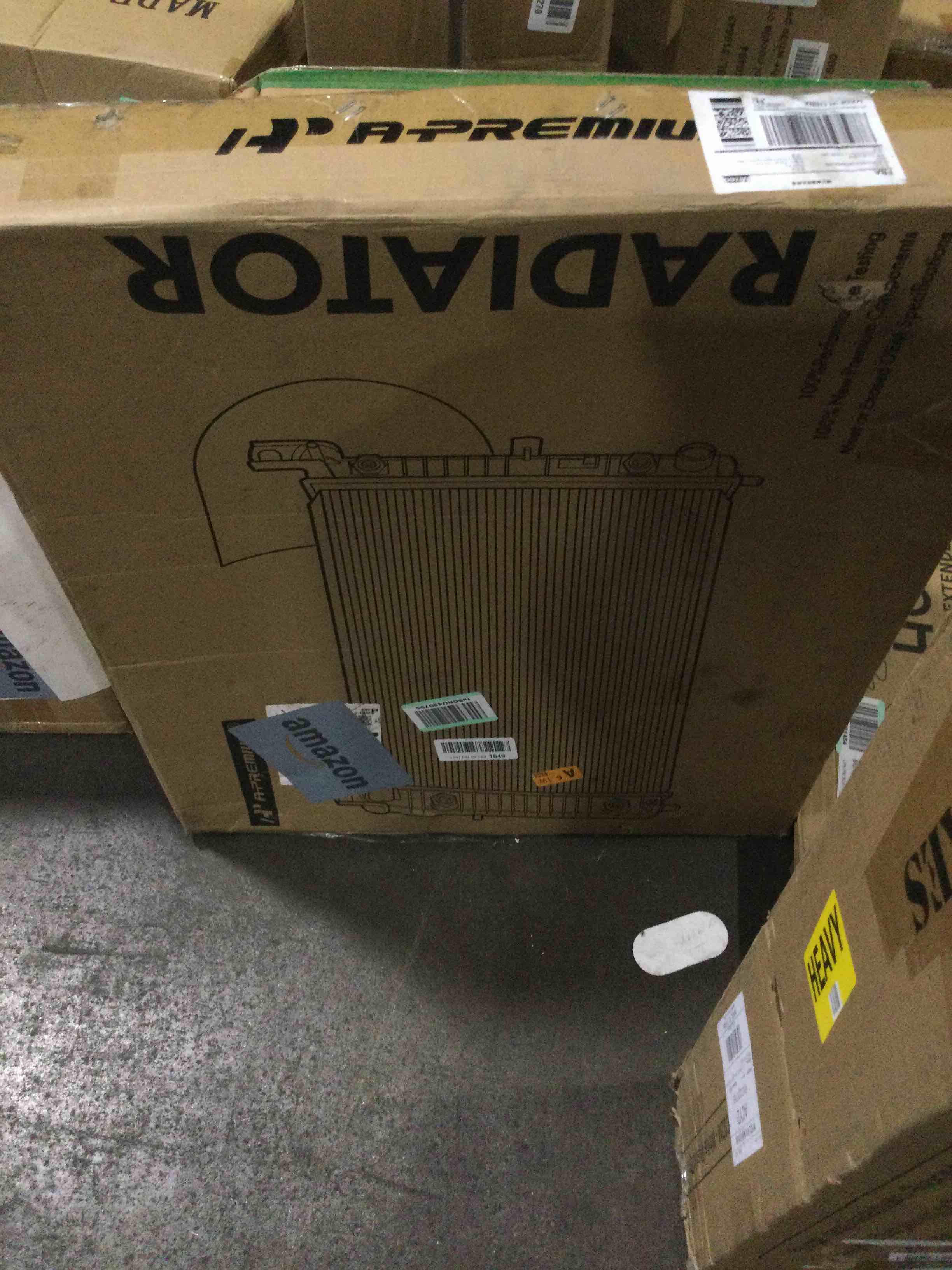 https://s3.amazonaws.com/lotting-images-prod/bidfta/PNK0089777_1726240879247.jpeg