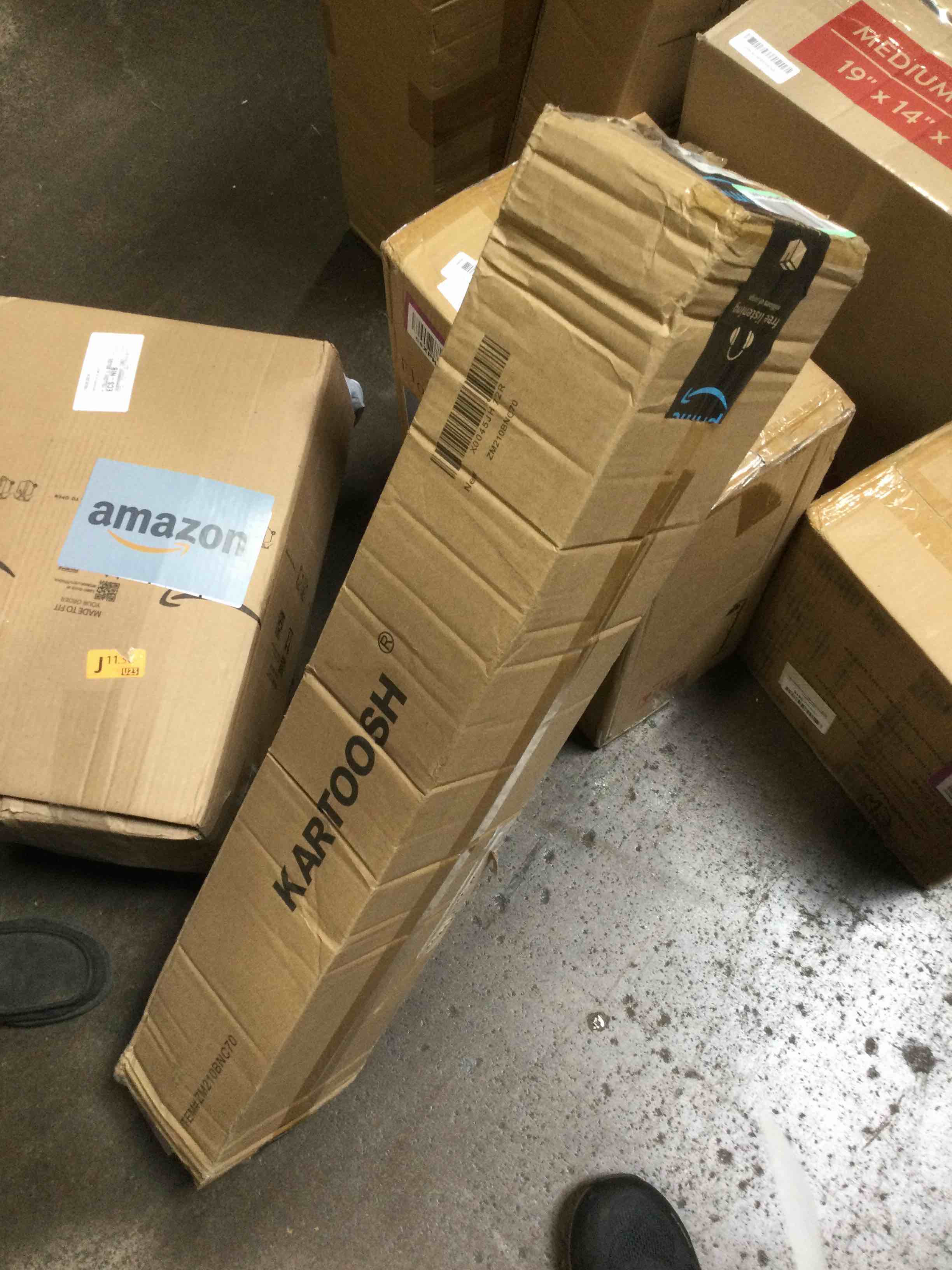 https://s3.amazonaws.com/lotting-images-prod/bidfta/PNK0092703_1726686178048.jpeg