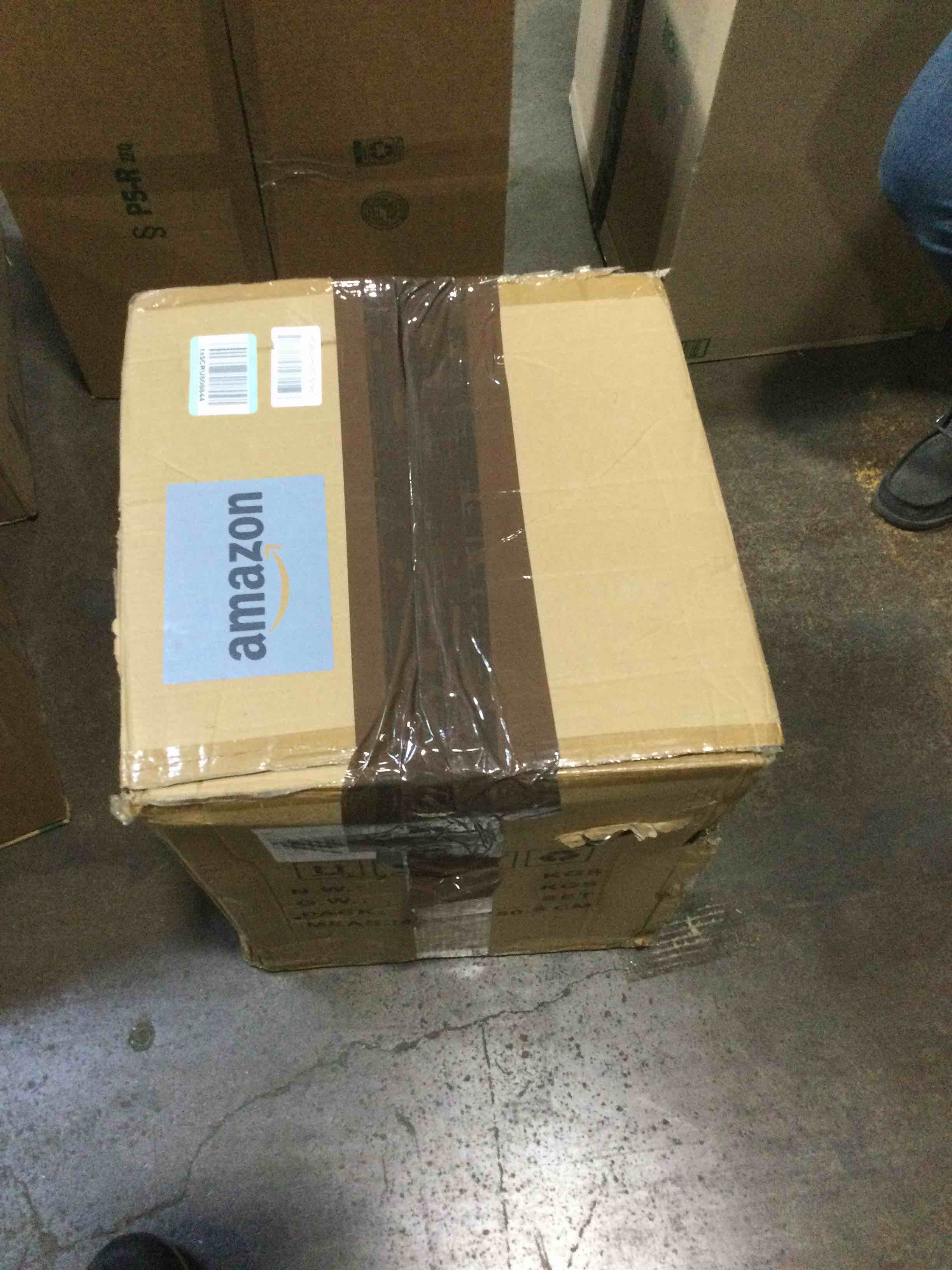 https://s3.amazonaws.com/lotting-images-prod/bidfta/PNK0092708_1726682525846.jpeg