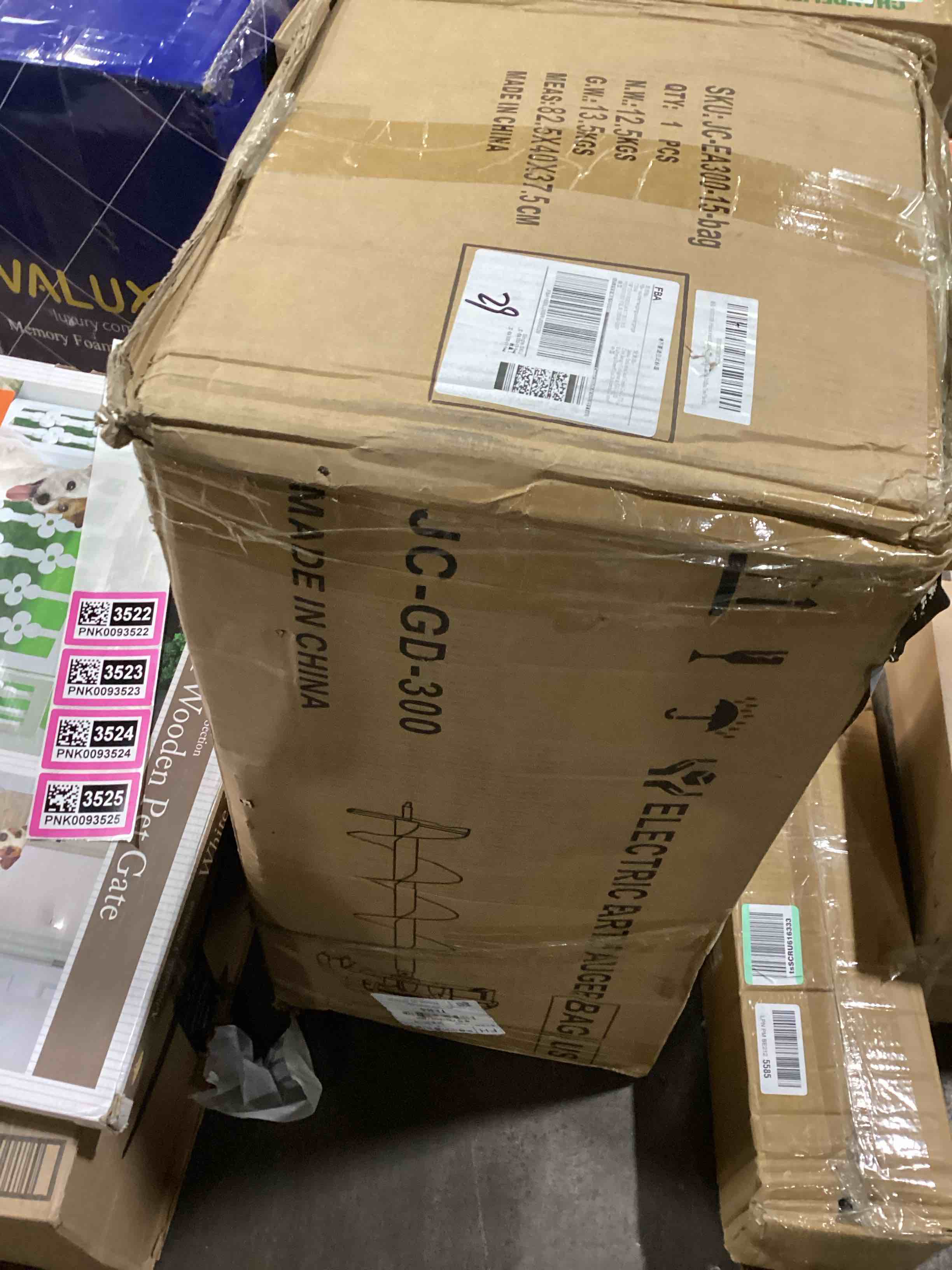 https://s3.amazonaws.com/lotting-images-prod/bidfta/PNK0093522_1726175753077.jpeg