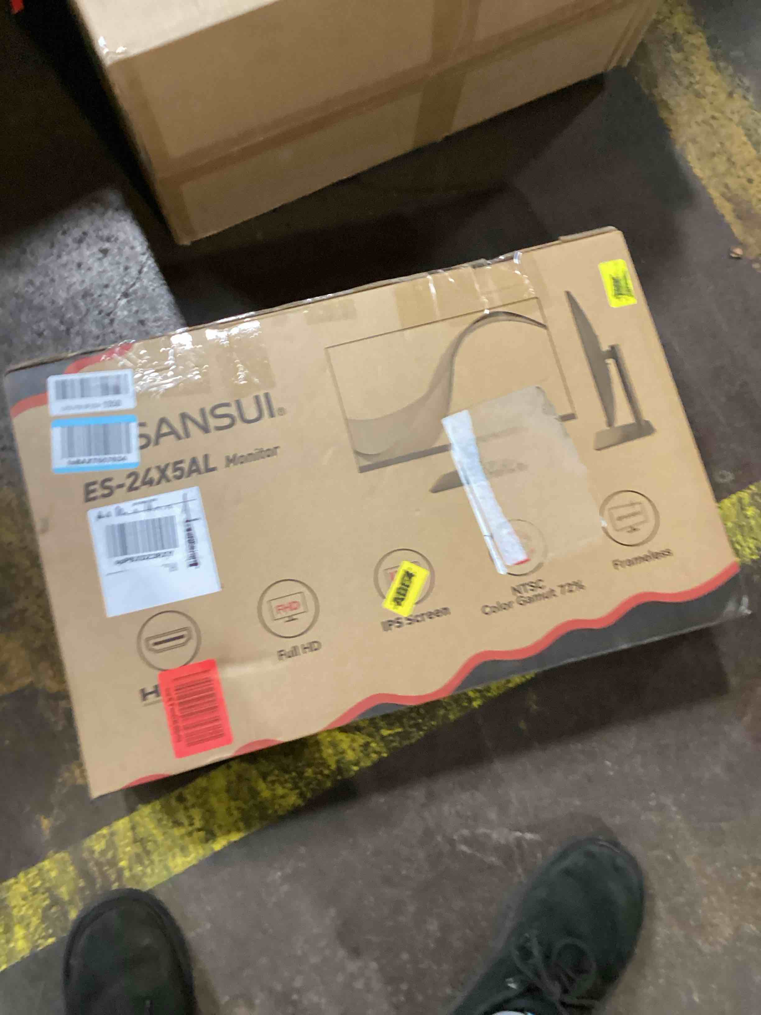 https://s3.amazonaws.com/lotting-images-prod/bidfta/PNK0094228_1726603821248.jpeg