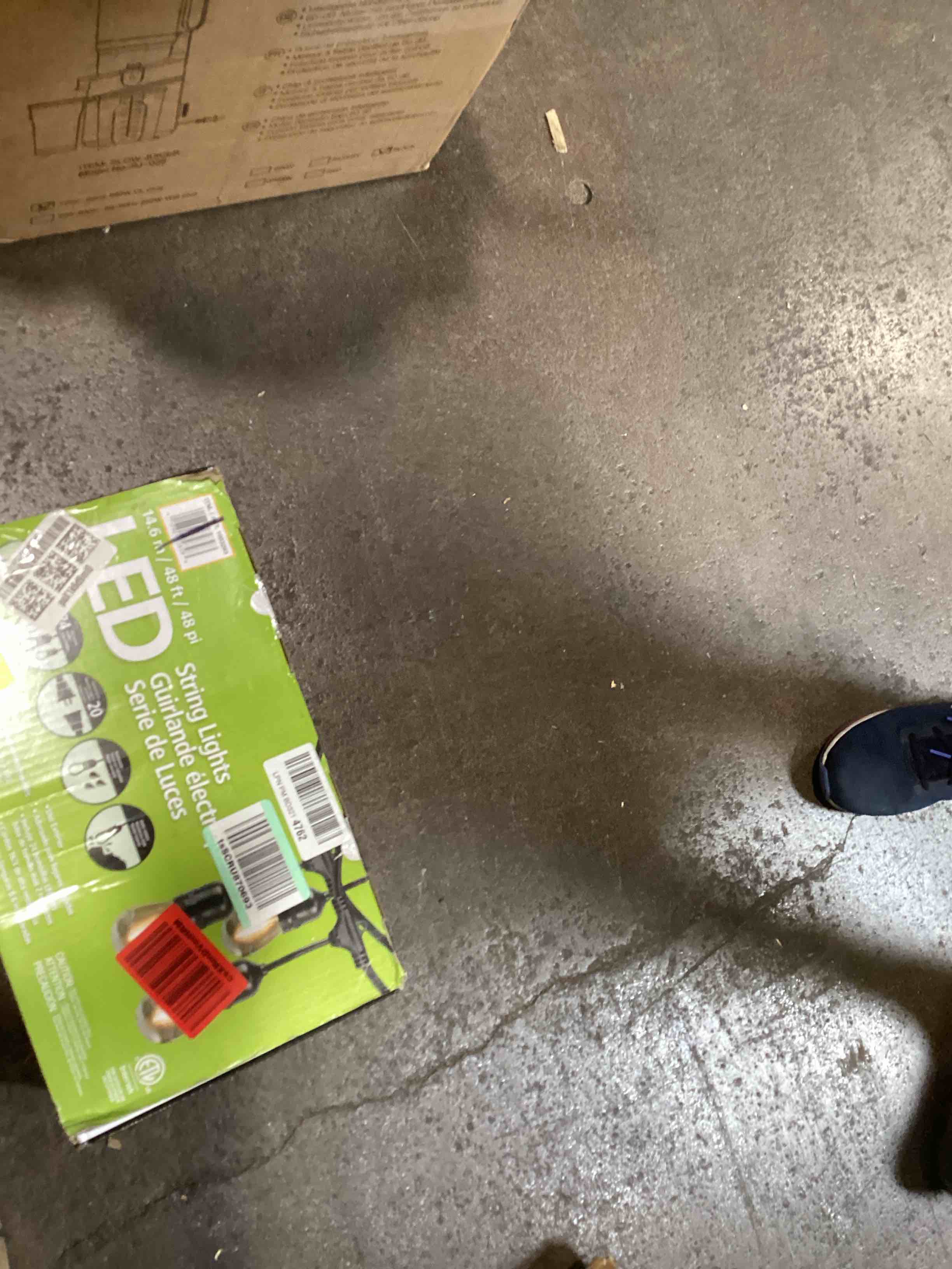 https://s3.amazonaws.com/lotting-images-prod/bidfta/PNK0095396_1726851760479.jpeg