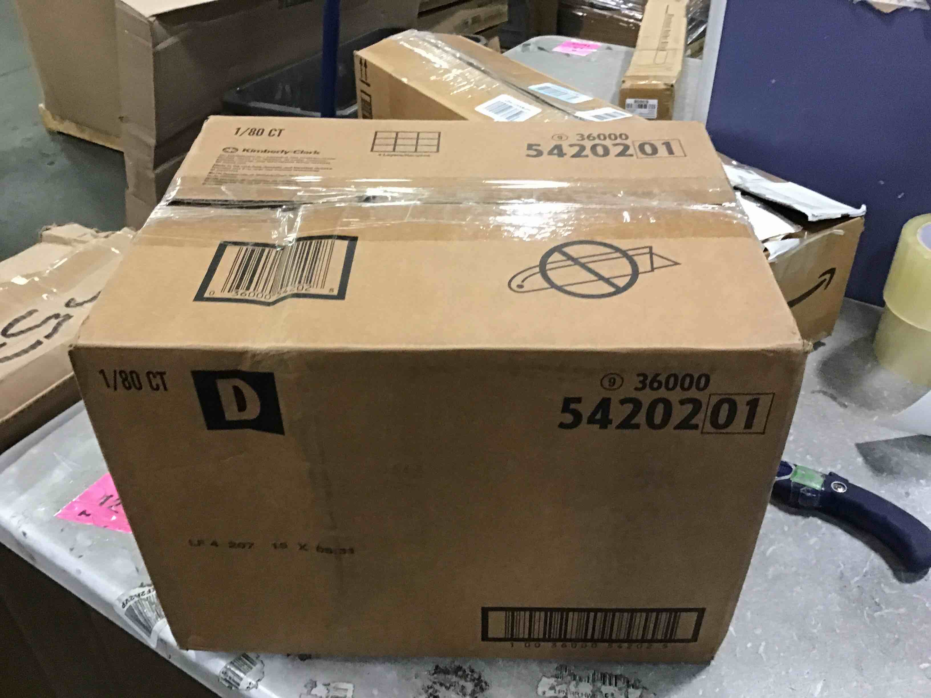 https://s3.amazonaws.com/lotting-images-prod/bidfta/PNK0096075_1724471639984.jpeg