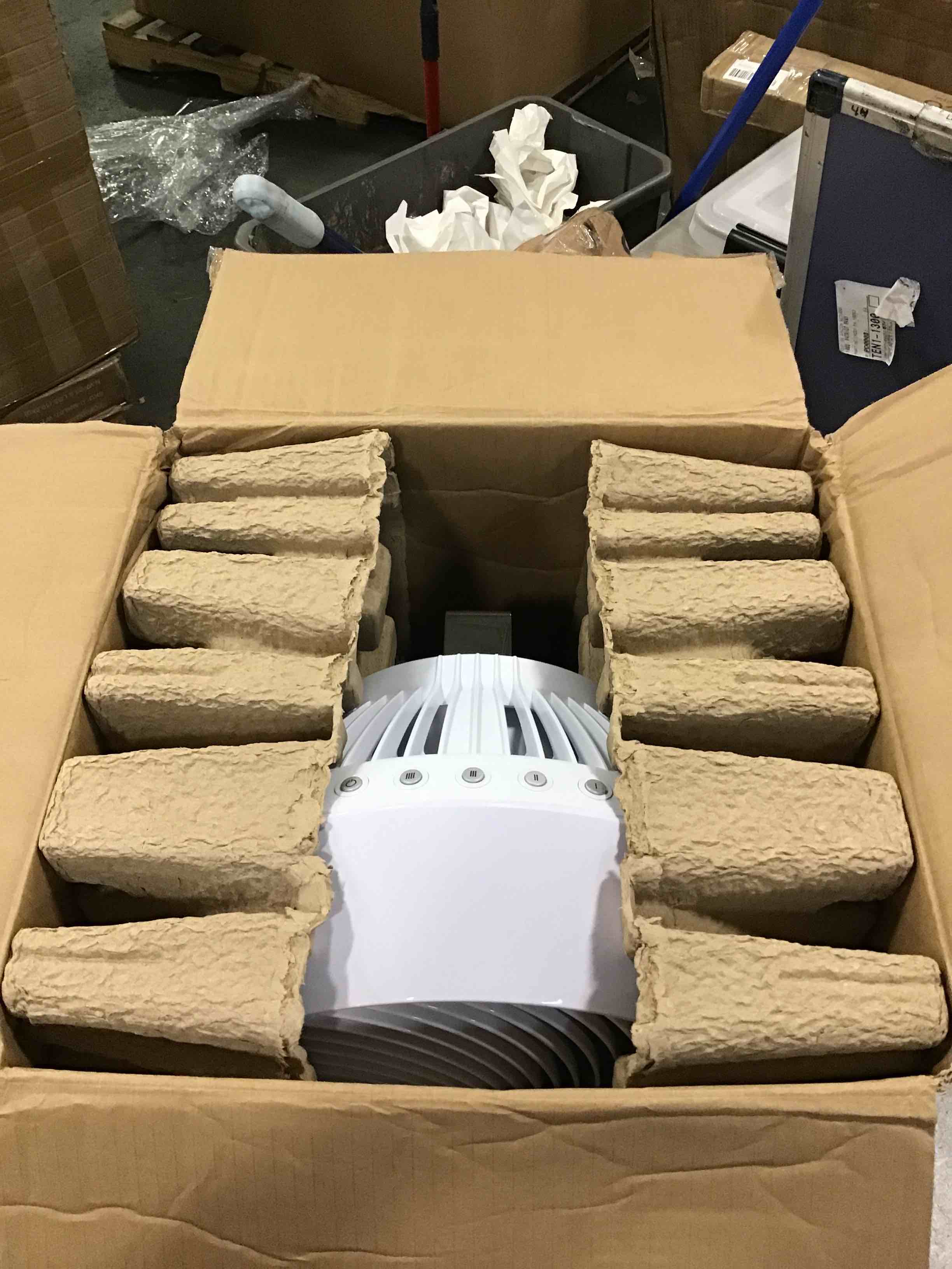 https://s3.amazonaws.com/lotting-images-prod/bidfta/PNK0096248_1724389063891.jpeg