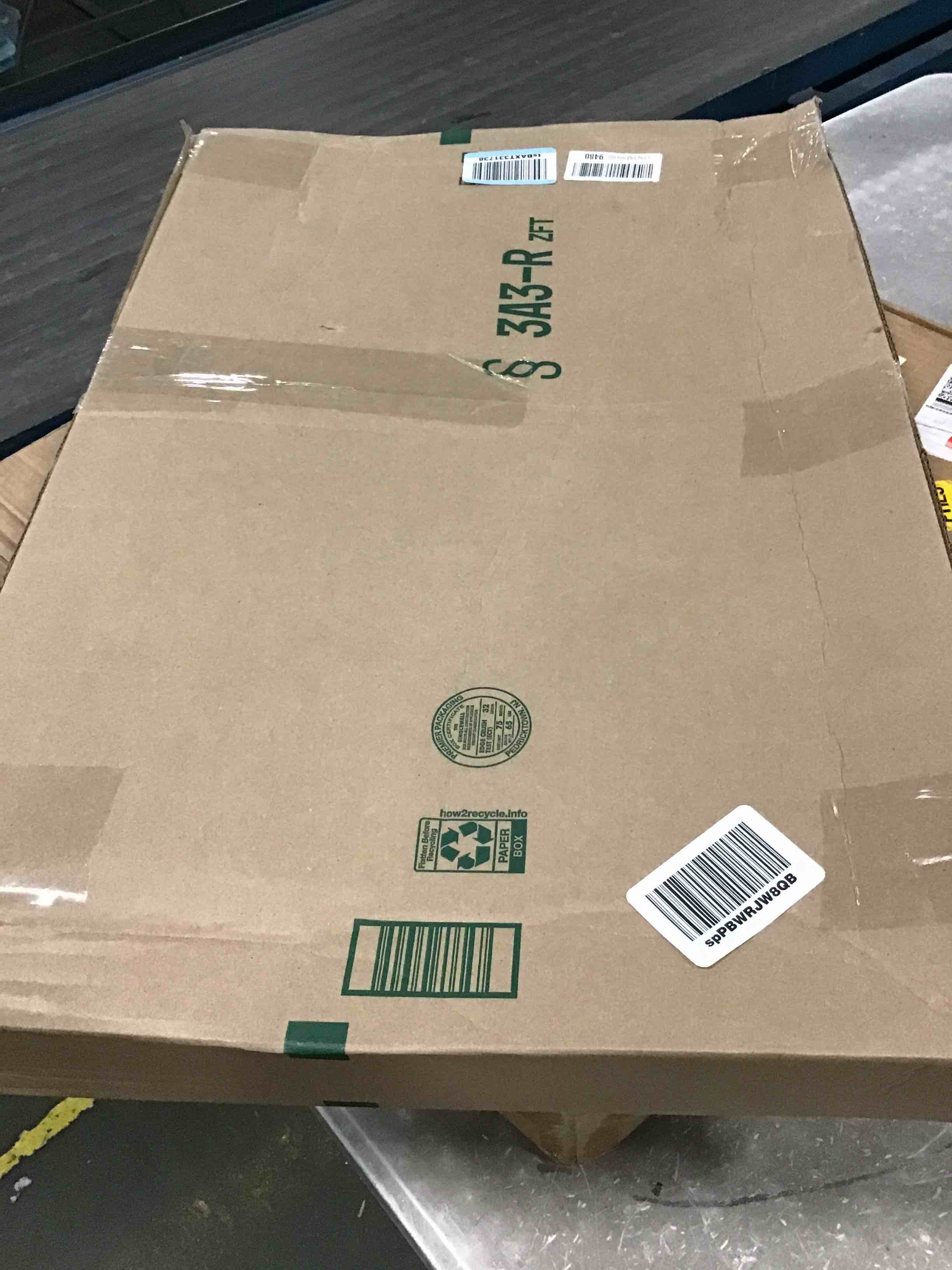 https://s3.amazonaws.com/lotting-images-prod/bidfta/PNK0096881_1724128132600.jpeg