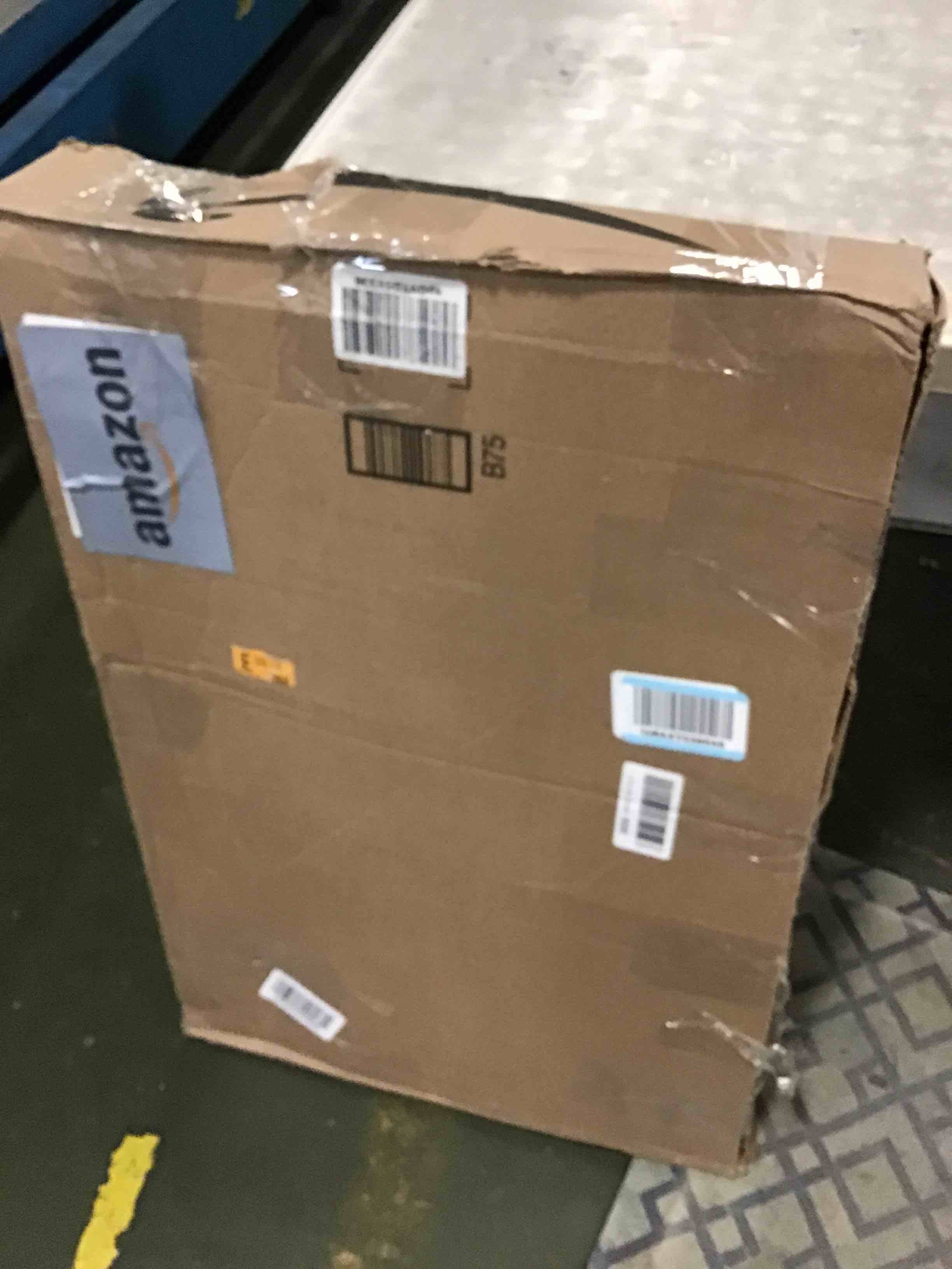 https://s3.amazonaws.com/lotting-images-prod/bidfta/PNK0097670_1723266918423.jpeg