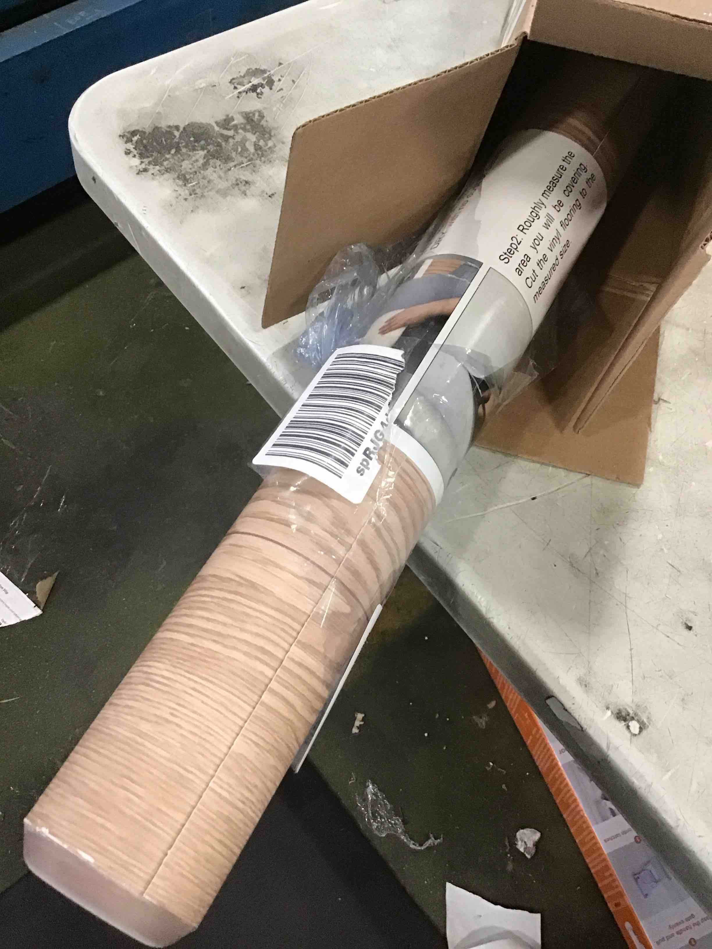 https://s3.amazonaws.com/lotting-images-prod/bidfta/PNK0098014_1724256896345.jpeg