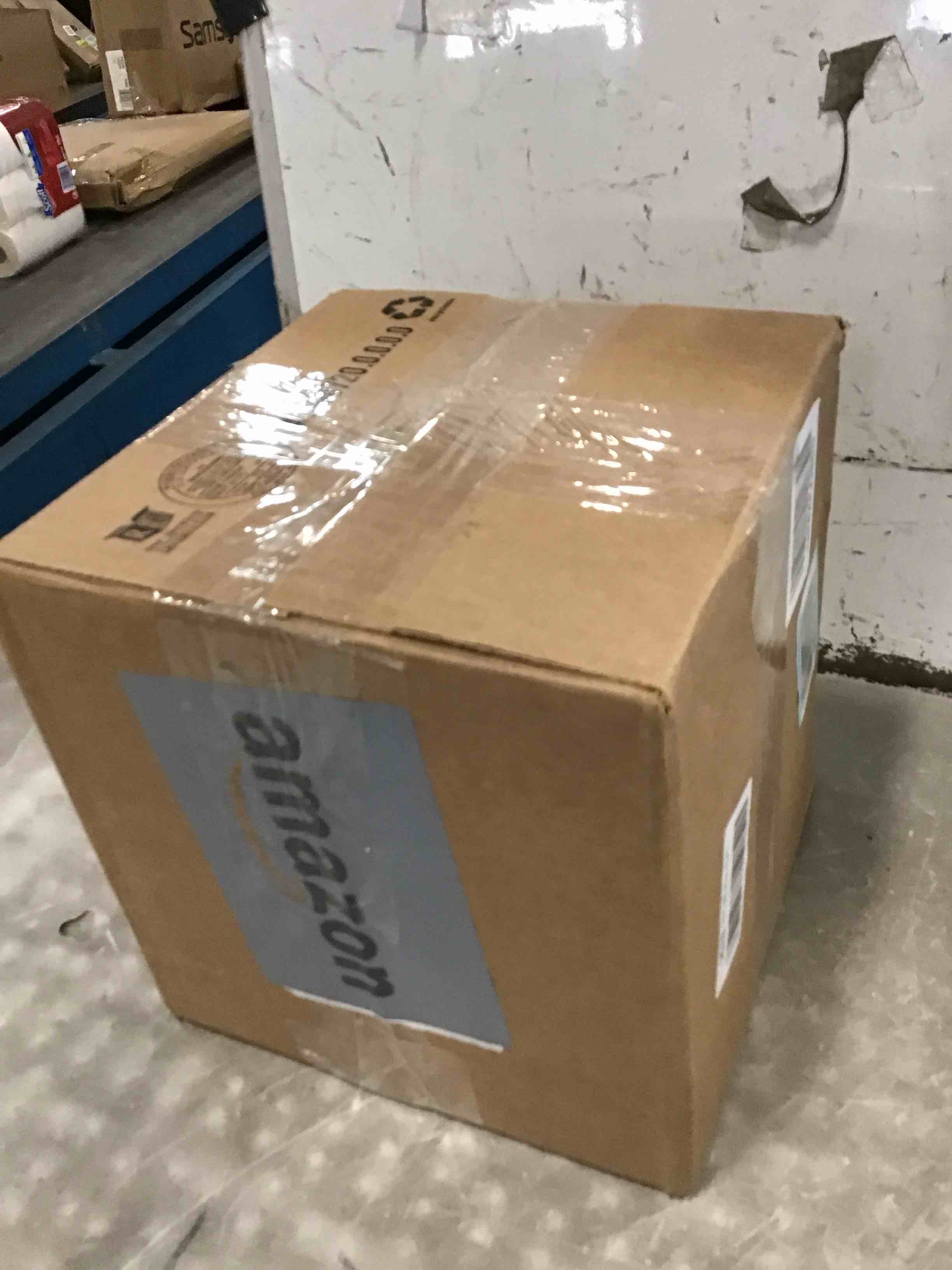 https://s3.amazonaws.com/lotting-images-prod/bidfta/PNK0098626_1724072585905.jpeg