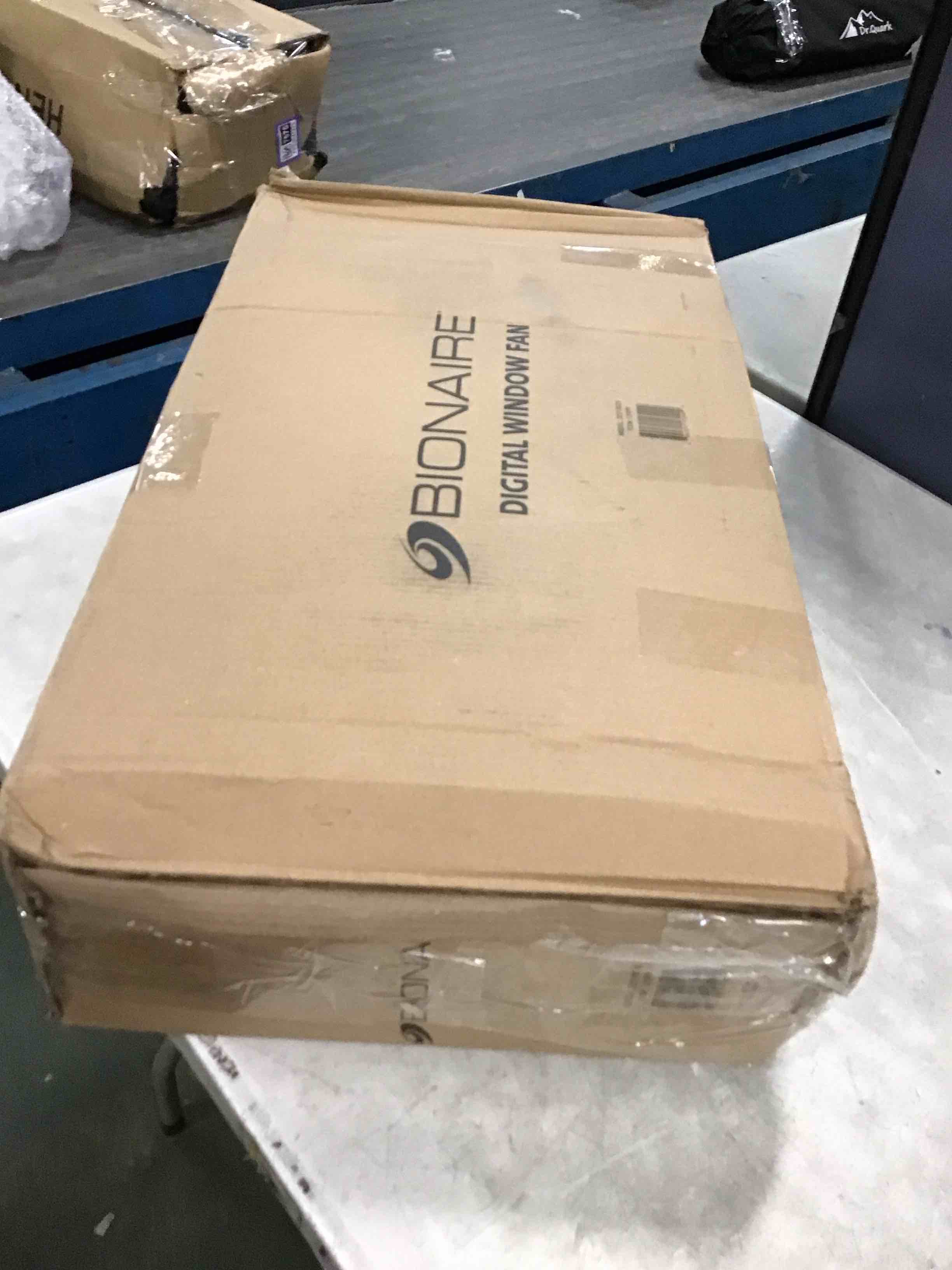 https://s3.amazonaws.com/lotting-images-prod/bidfta/PNK0099062_1723729660763.jpeg