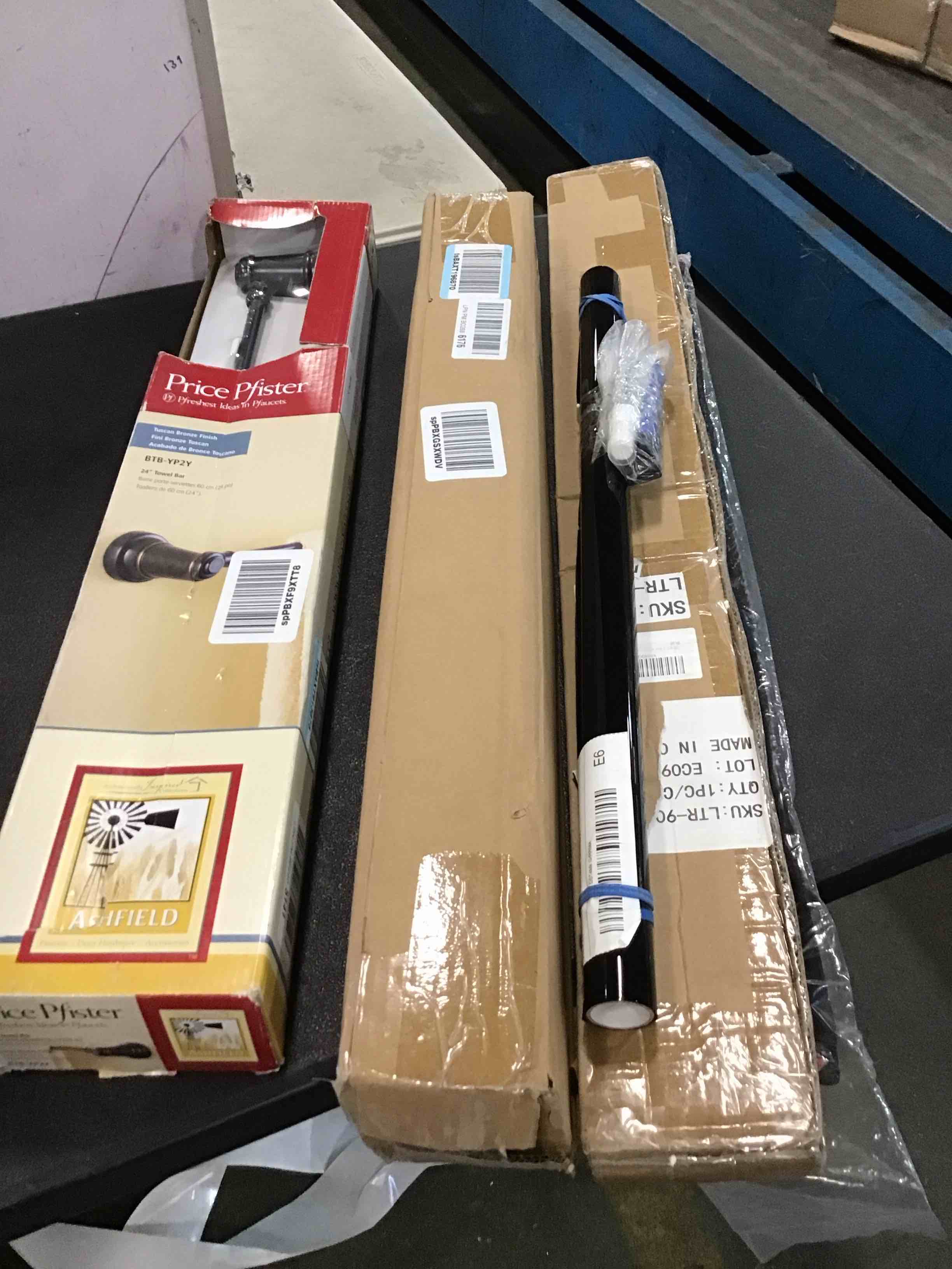 https://s3.amazonaws.com/lotting-images-prod/bidfta/PNK0099119_1723666711820.jpeg
