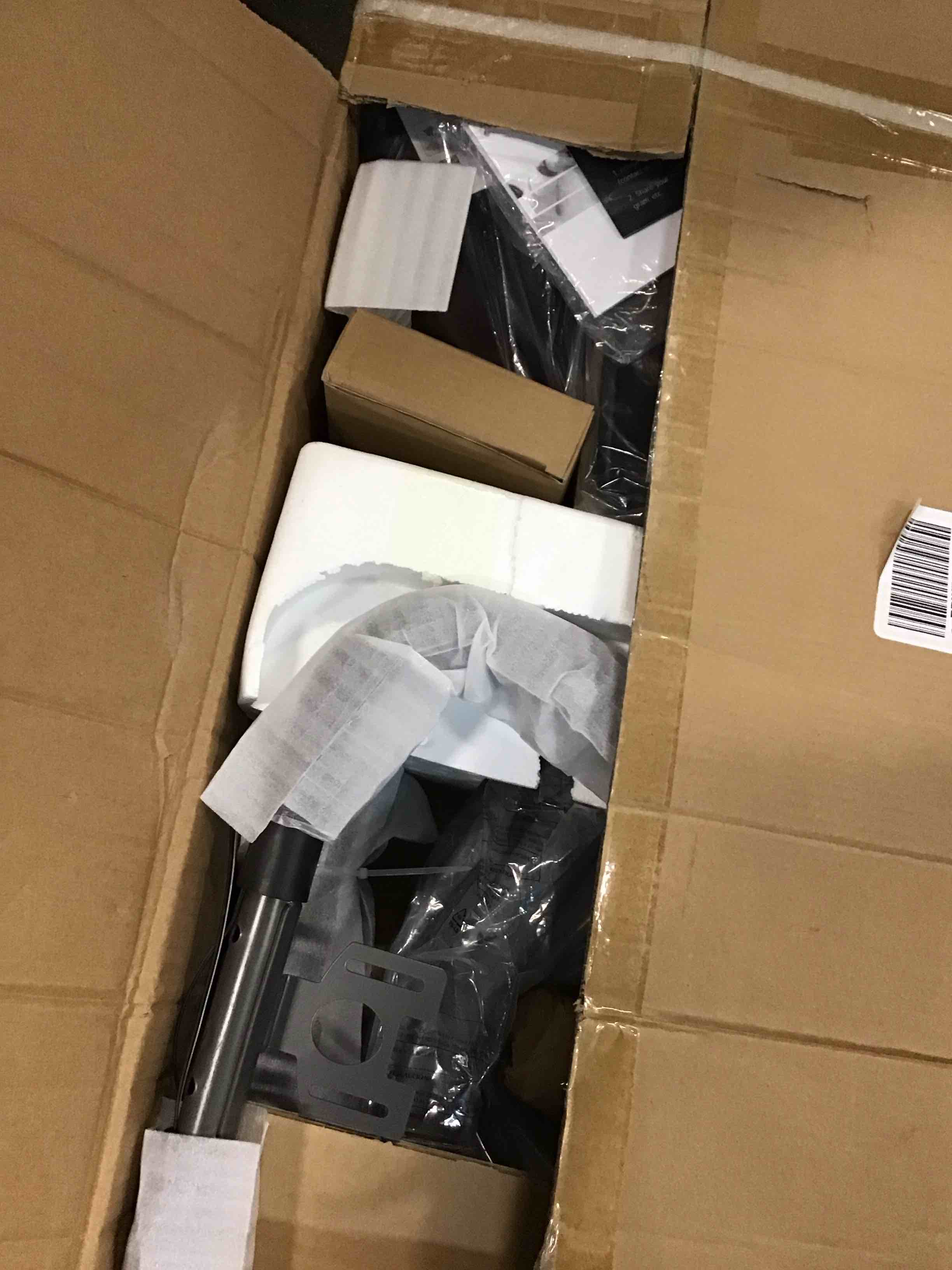 https://s3.amazonaws.com/lotting-images-prod/bidfta/PNK0099351_1723580202242.jpeg
