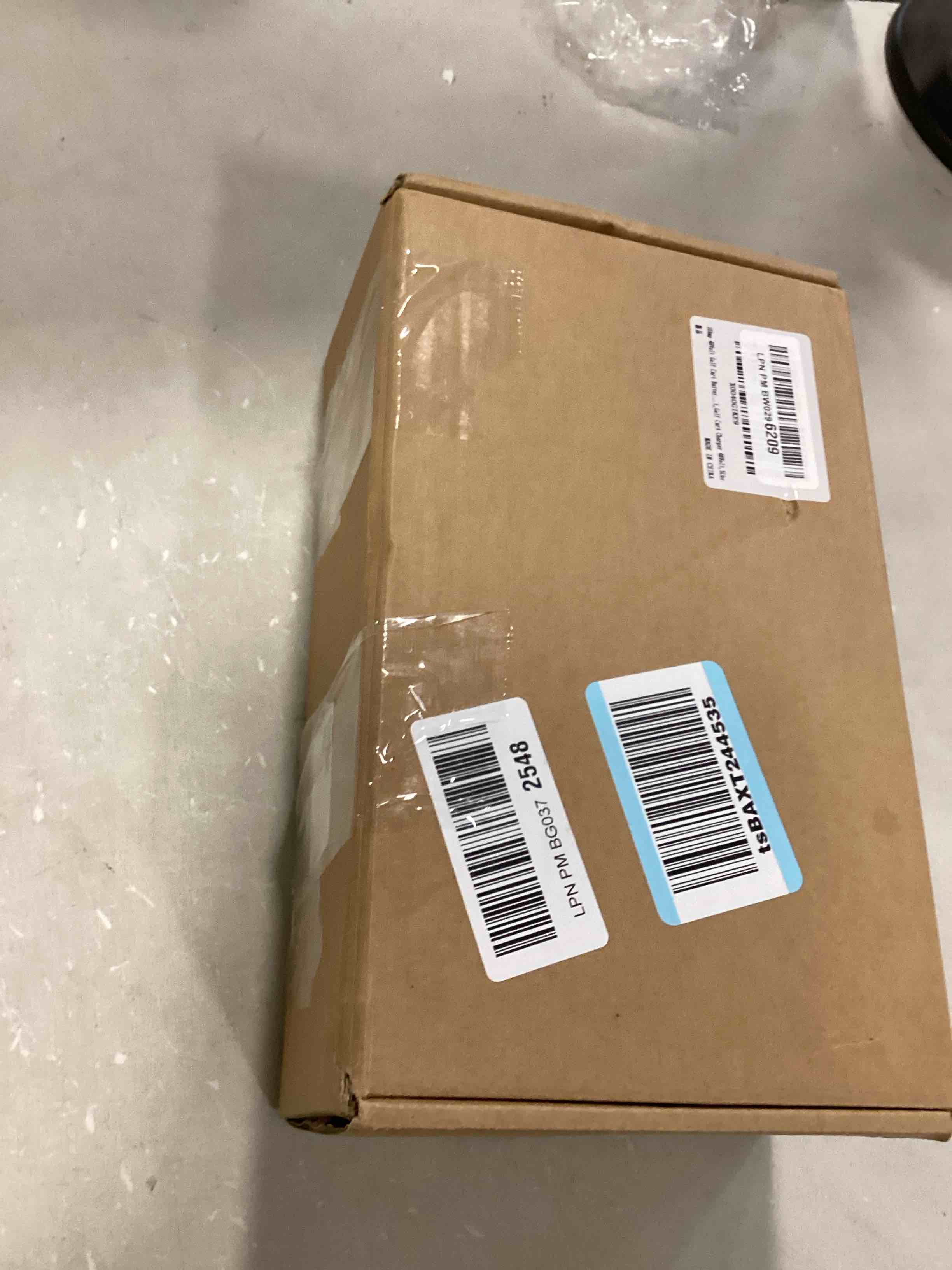 https://s3.amazonaws.com/lotting-images-prod/bidfta/PNK0100554_1724097023976.jpeg