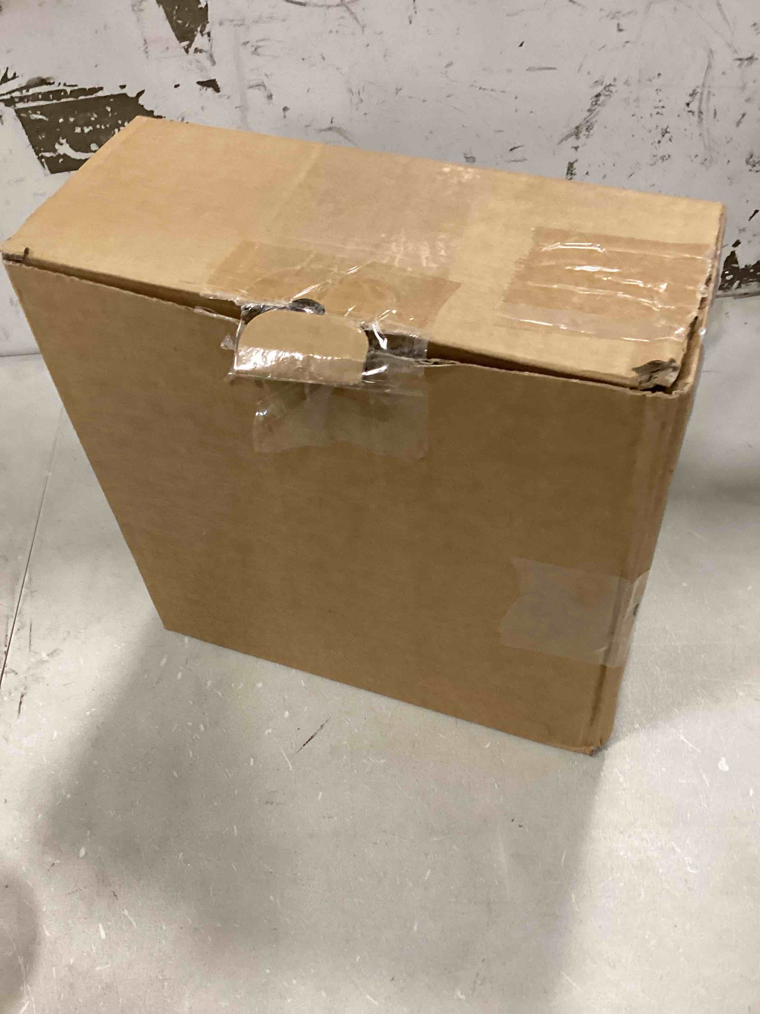 https://s3.amazonaws.com/lotting-images-prod/bidfta/PNK0100561_1724096487760.jpeg