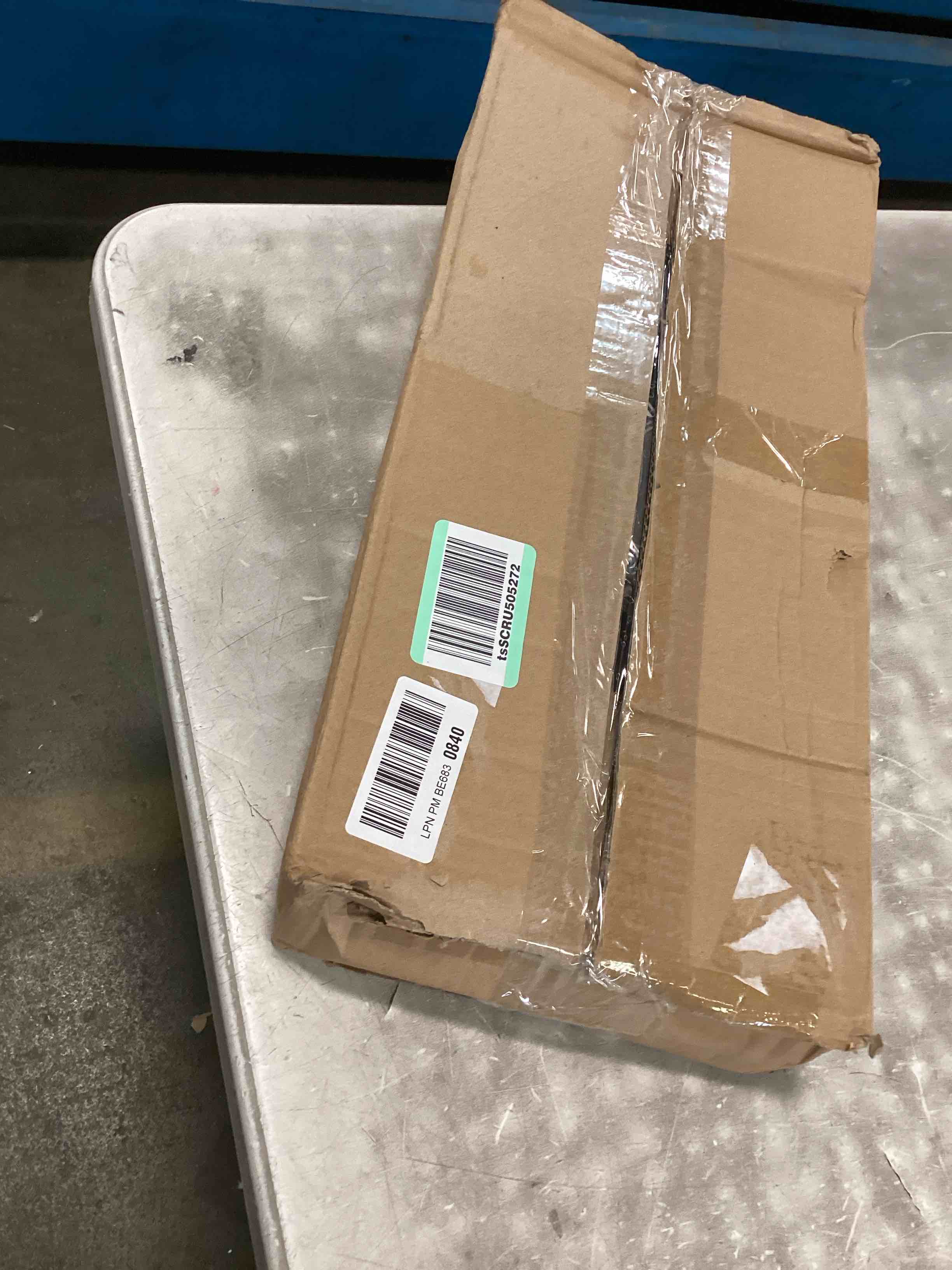 https://s3.amazonaws.com/lotting-images-prod/bidfta/PNK0101331_1723666656365.jpeg