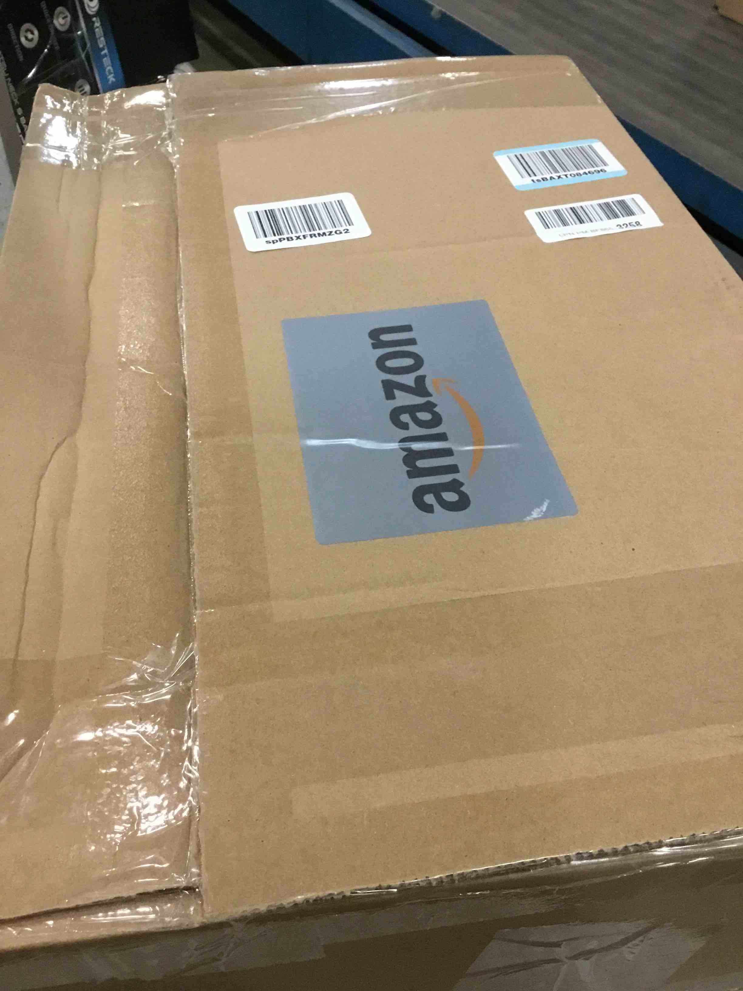 https://s3.amazonaws.com/lotting-images-prod/bidfta/PNK0103138_1724290923886.jpeg