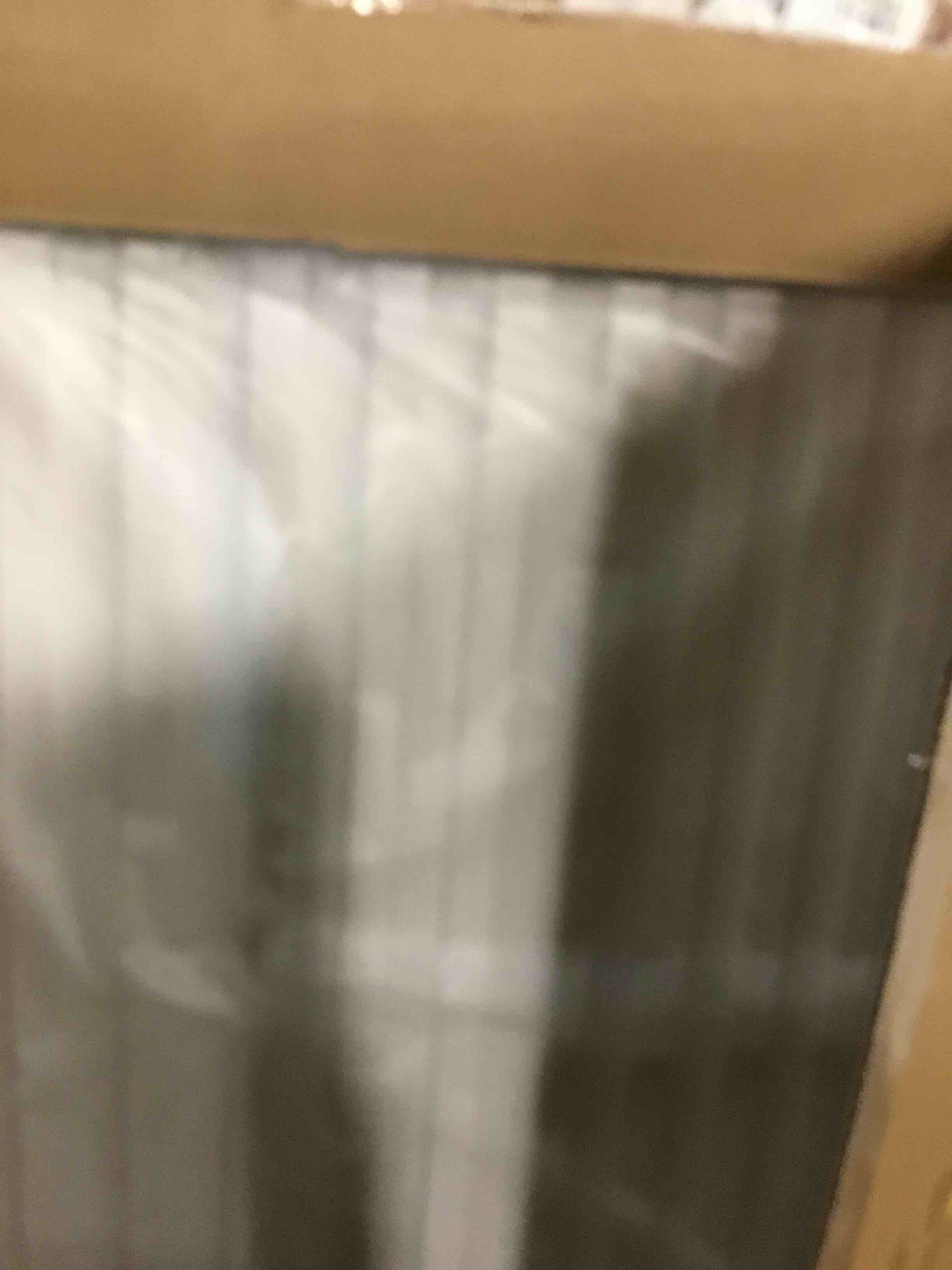 https://s3.amazonaws.com/lotting-images-prod/bidfta/PNK0103412_1724128453400.jpeg