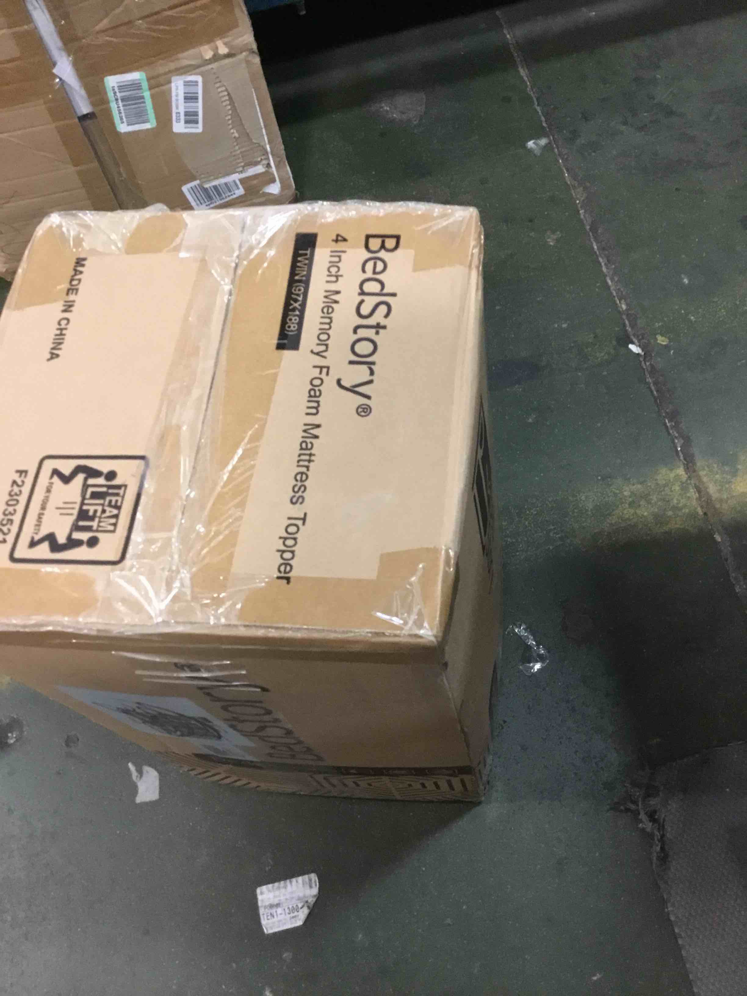 https://s3.amazonaws.com/lotting-images-prod/bidfta/PNK0103675_1723850695801.jpeg