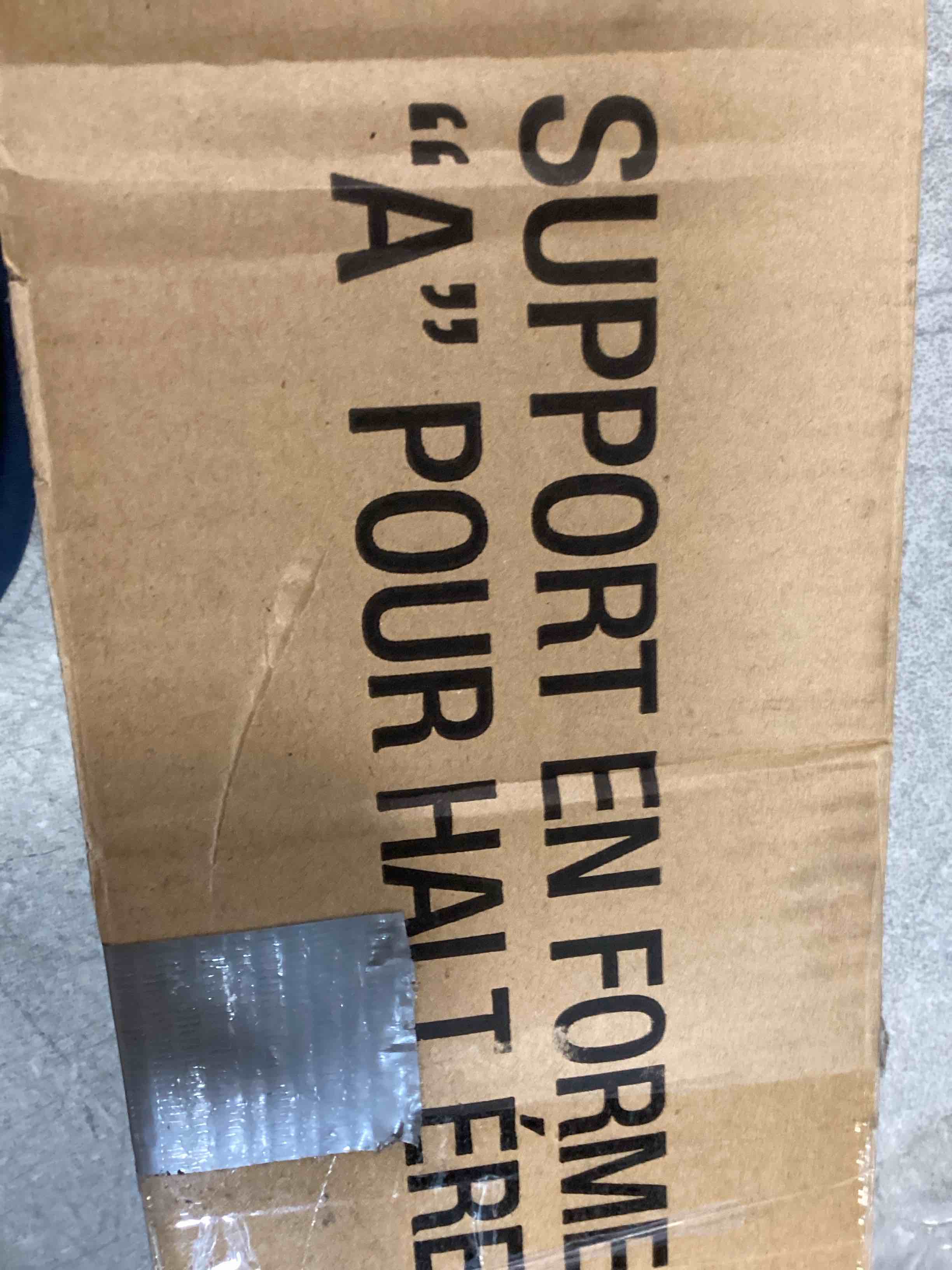 https://s3.amazonaws.com/lotting-images-prod/bidfta/PNK0108366_1724698441646.jpeg