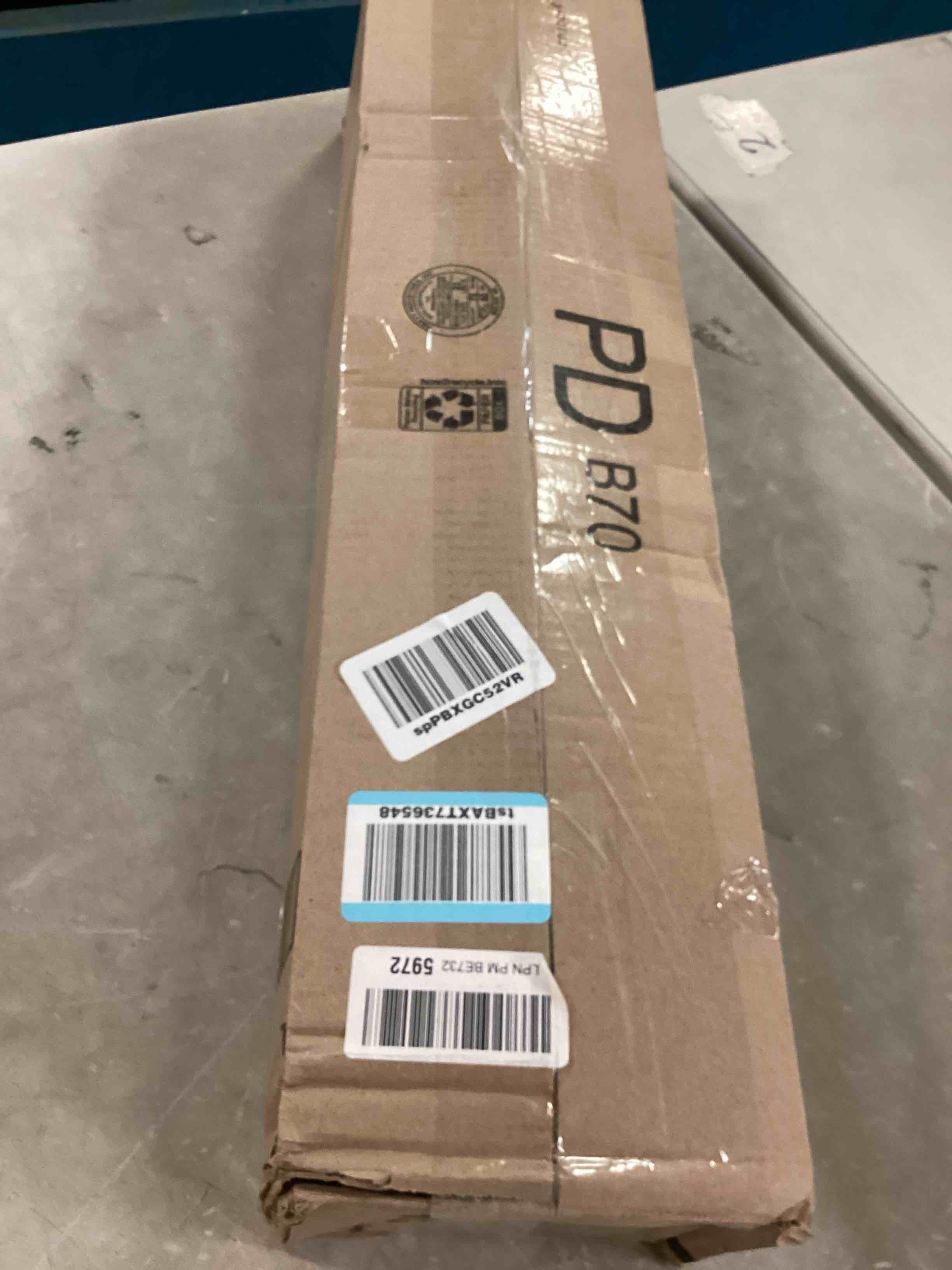 https://s3.amazonaws.com/lotting-images-prod/bidfta/PNK0110497_1724766318093.jpeg