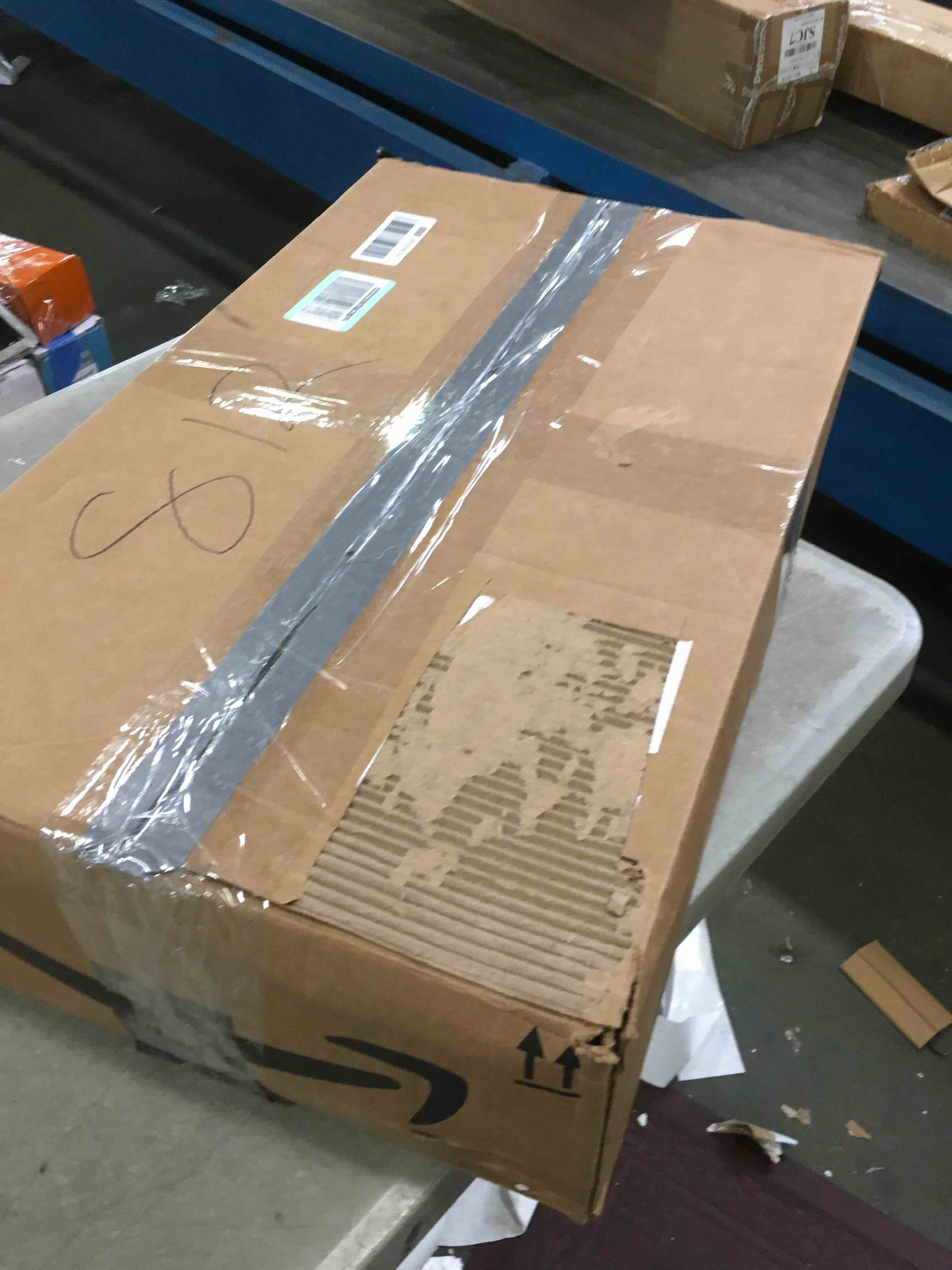 https://s3.amazonaws.com/lotting-images-prod/bidfta/PNK0112577_1724961361297.jpeg