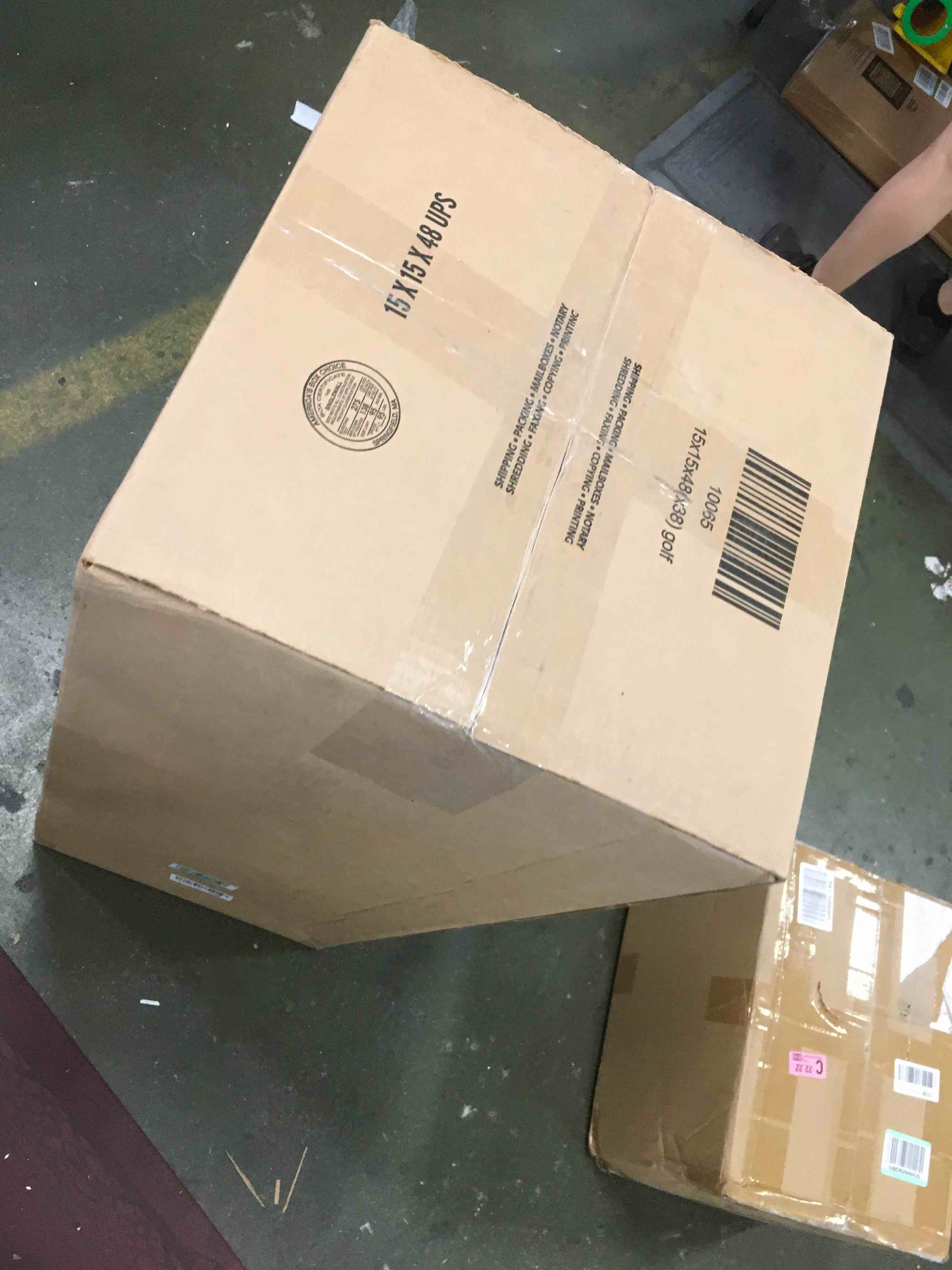 https://s3.amazonaws.com/lotting-images-prod/bidfta/PNK0112698_1724942808315.jpeg