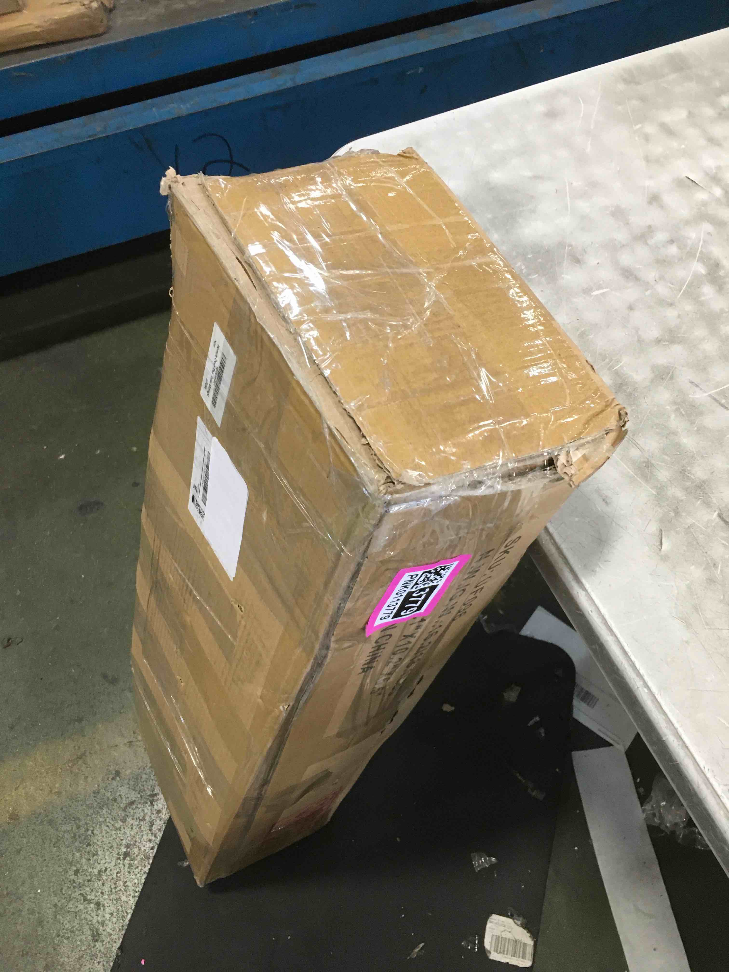 https://s3.amazonaws.com/lotting-images-prod/bidfta/PNK0113779_1724356004003.jpeg