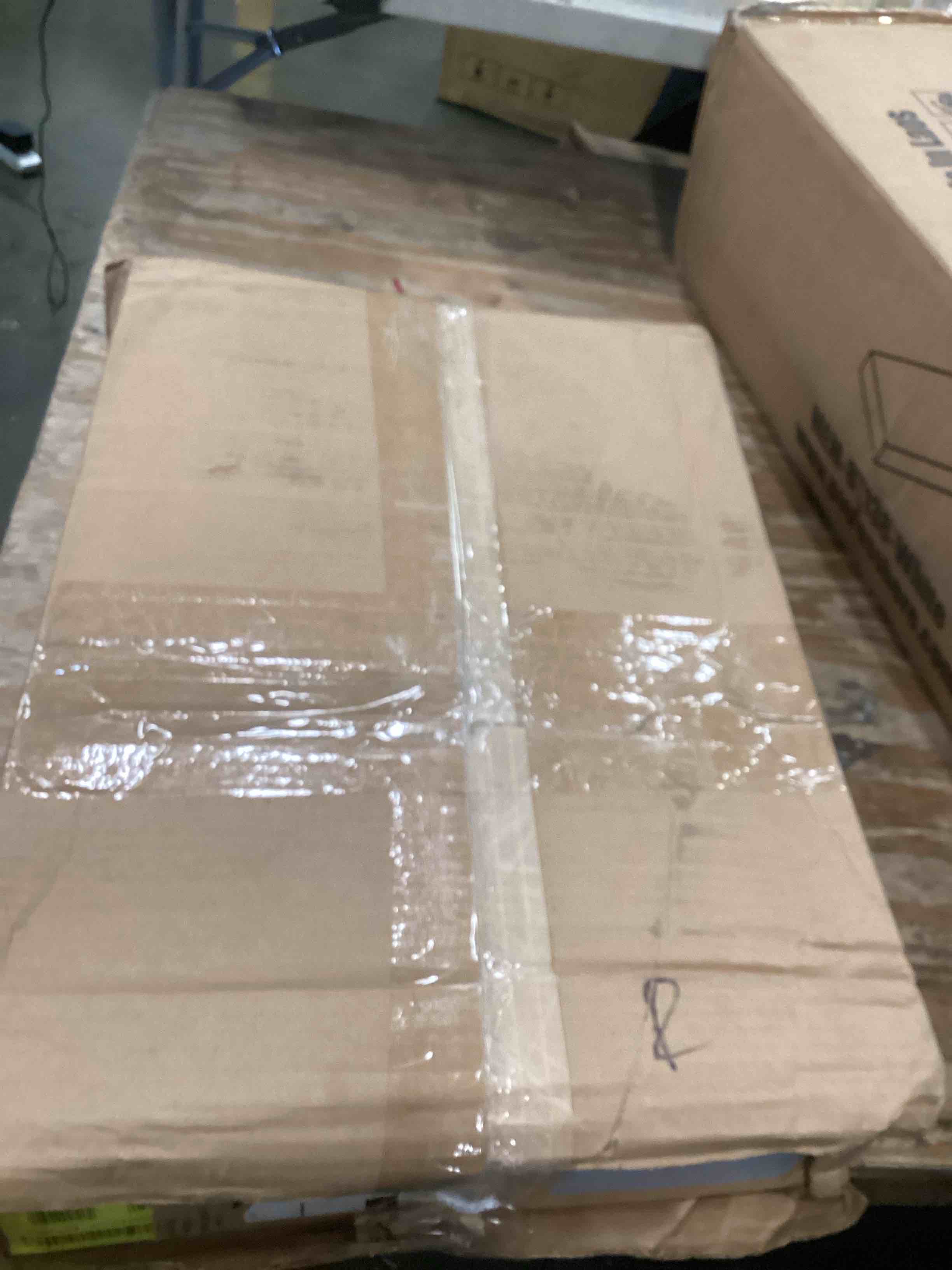https://s3.amazonaws.com/lotting-images-prod/bidfta/PNK0114014_1727287160784.jpeg
