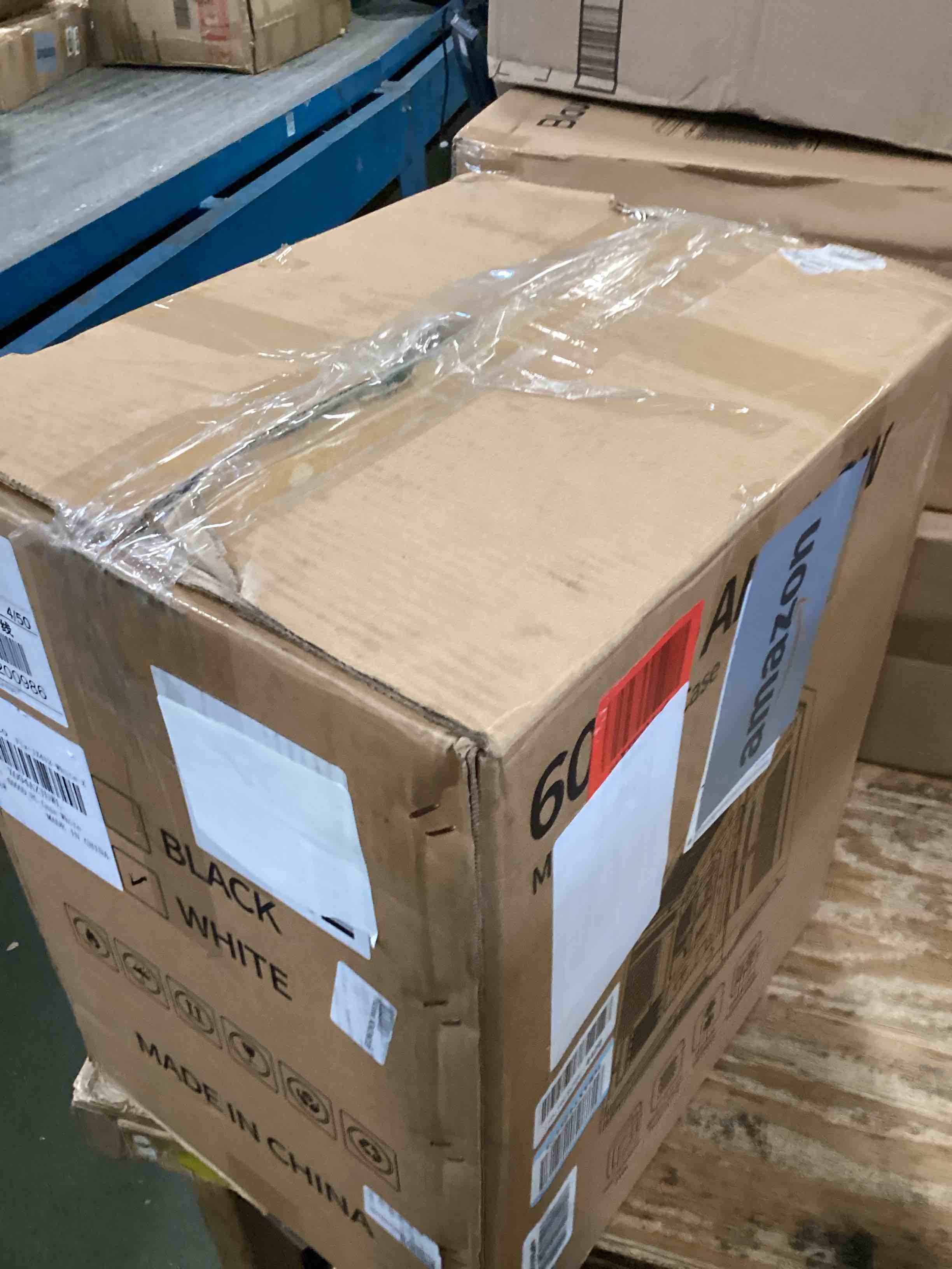 https://s3.amazonaws.com/lotting-images-prod/bidfta/PNK0114027_1727285656639.jpeg