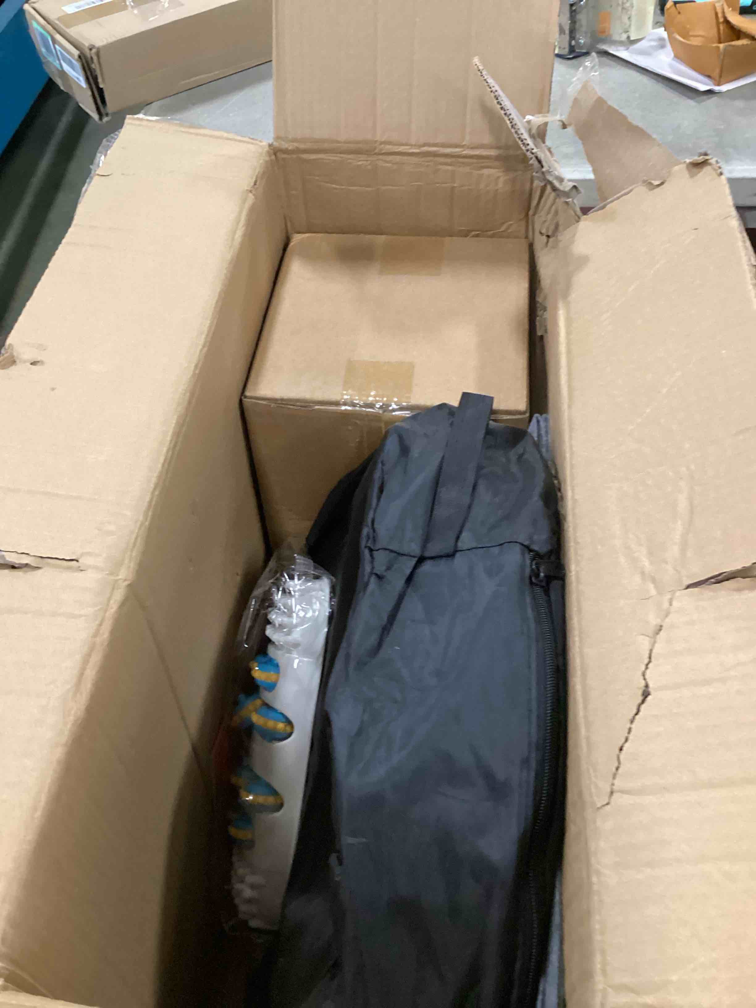 https://s3.amazonaws.com/lotting-images-prod/bidfta/PNK0115070_1726751575369.jpeg