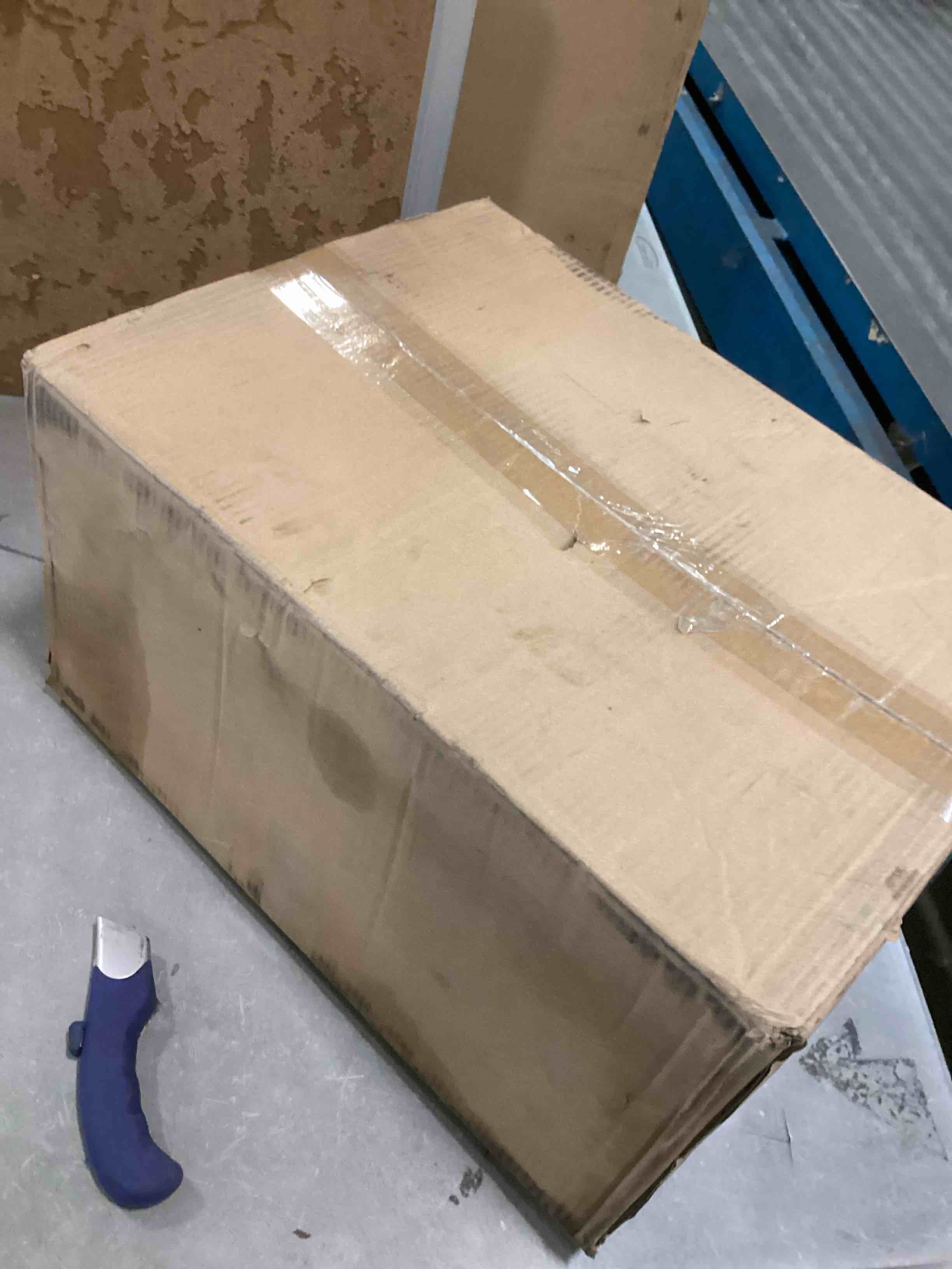 https://s3.amazonaws.com/lotting-images-prod/bidfta/PNK0117734_1723207476288.jpeg