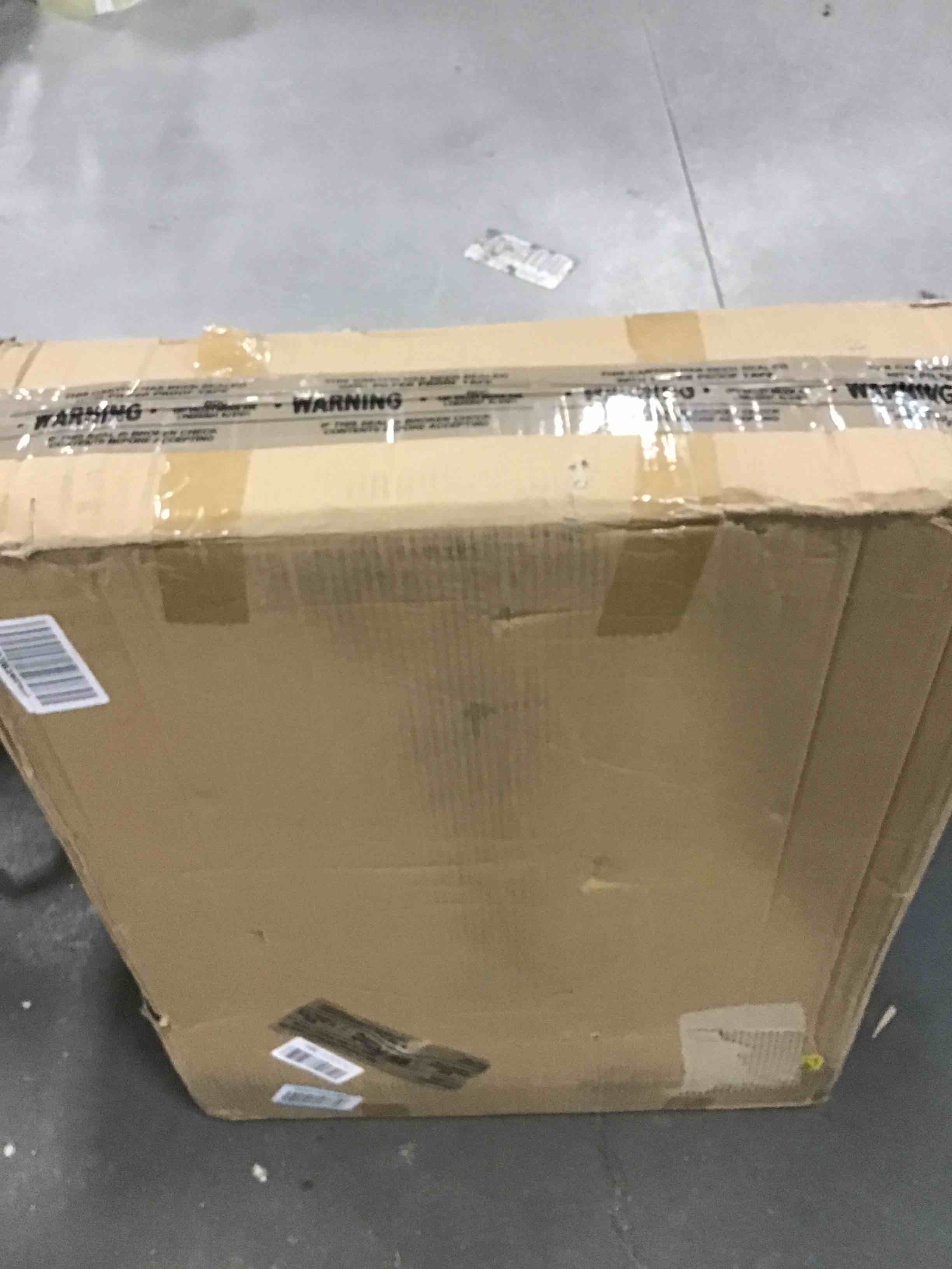 https://s3.amazonaws.com/lotting-images-prod/bidfta/PNK0118528_1724676766515.jpeg