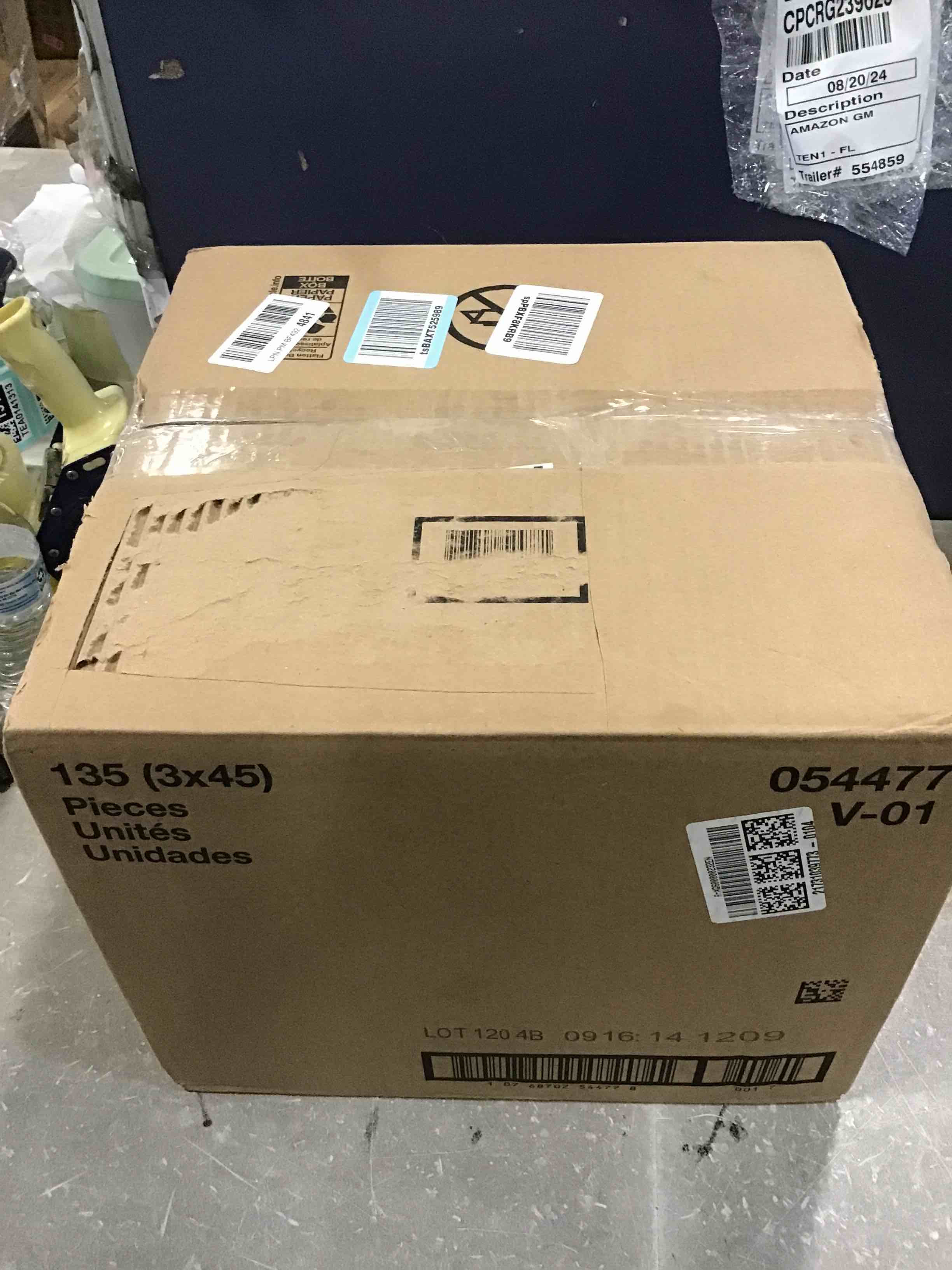 https://s3.amazonaws.com/lotting-images-prod/bidfta/PNK0118923_1724341775747.jpeg