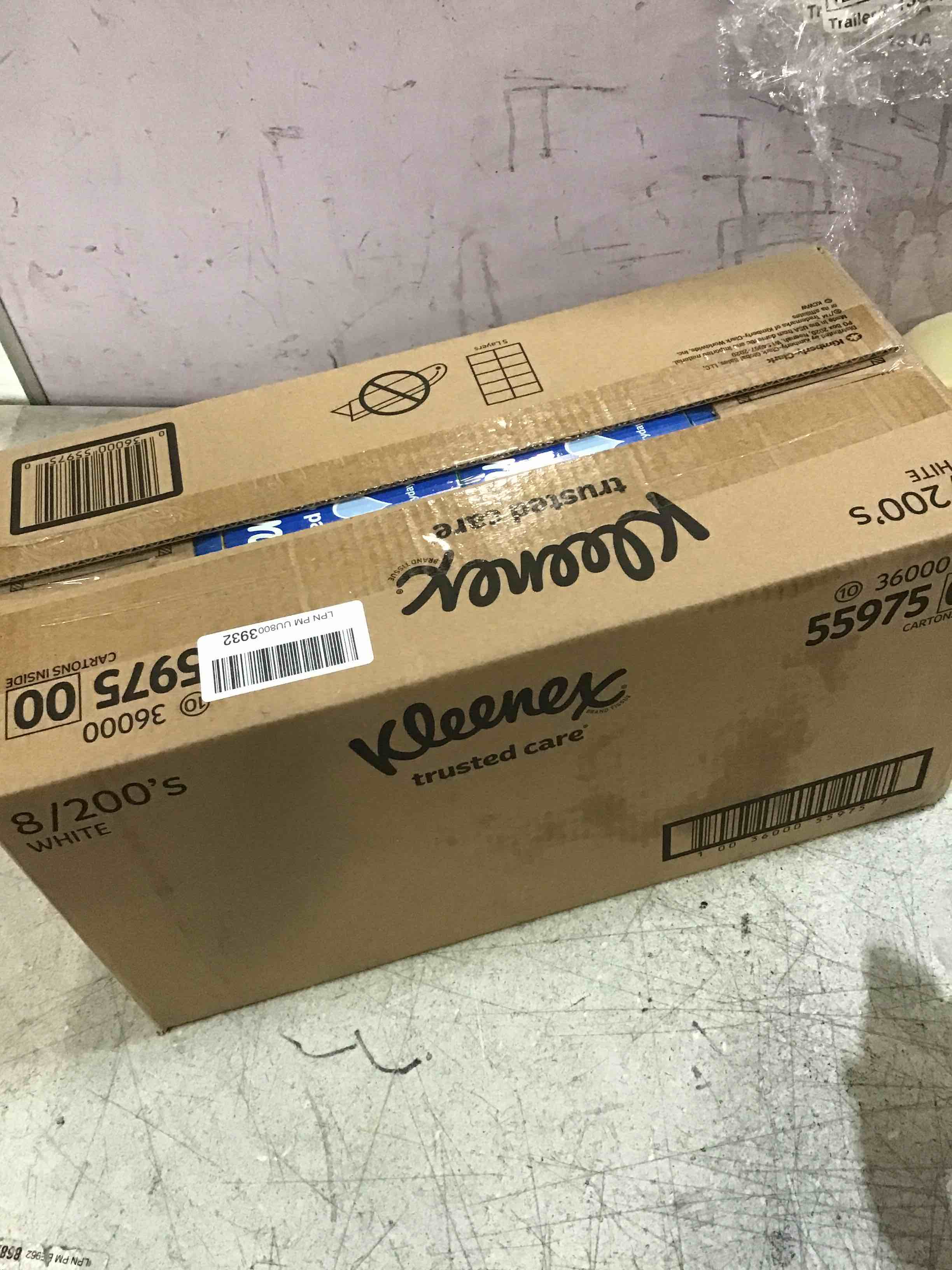 https://s3.amazonaws.com/lotting-images-prod/bidfta/PNK0119090_1724265663494.jpeg