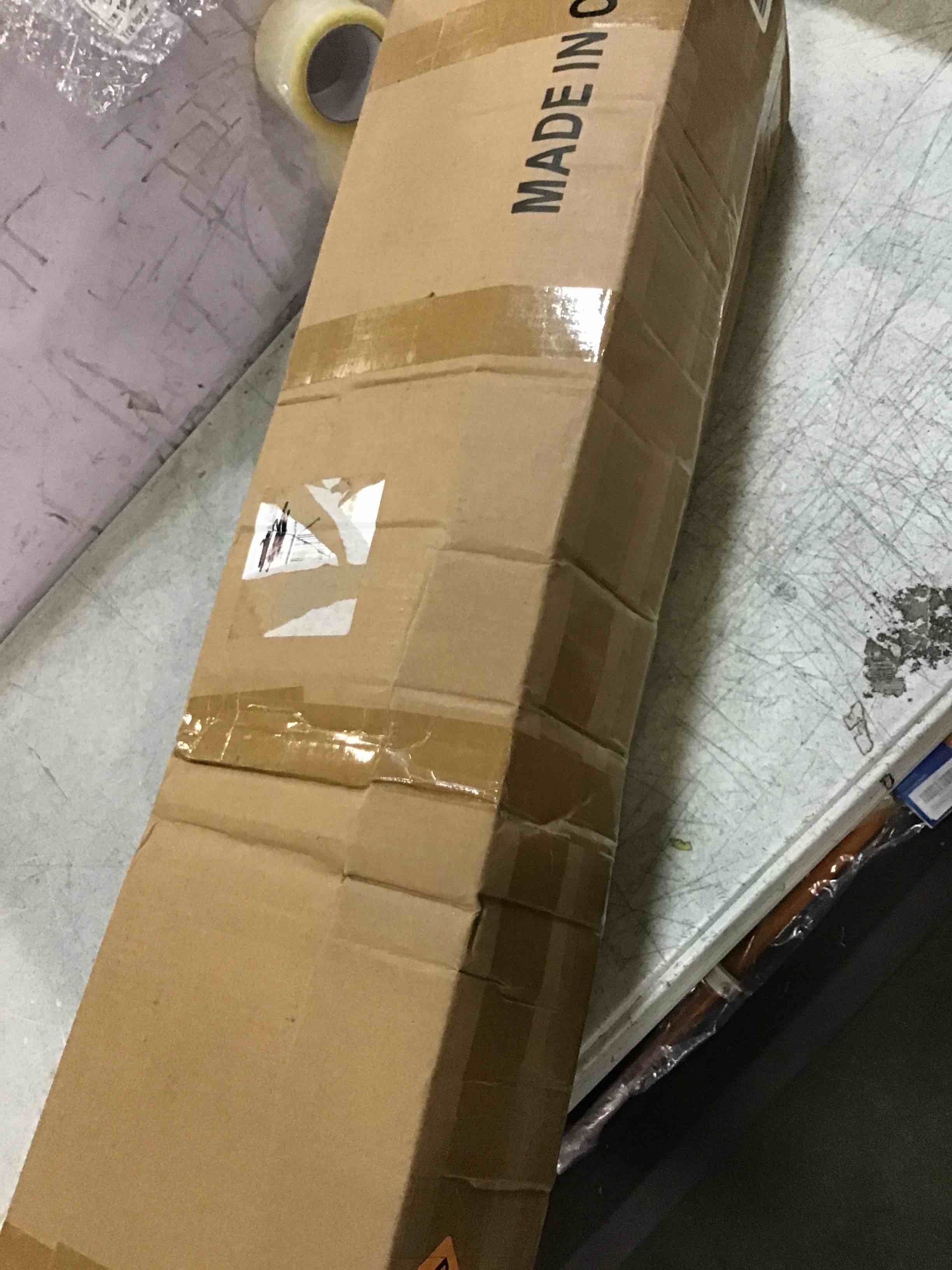 https://s3.amazonaws.com/lotting-images-prod/bidfta/PNK0119232_1724248445592.jpeg
