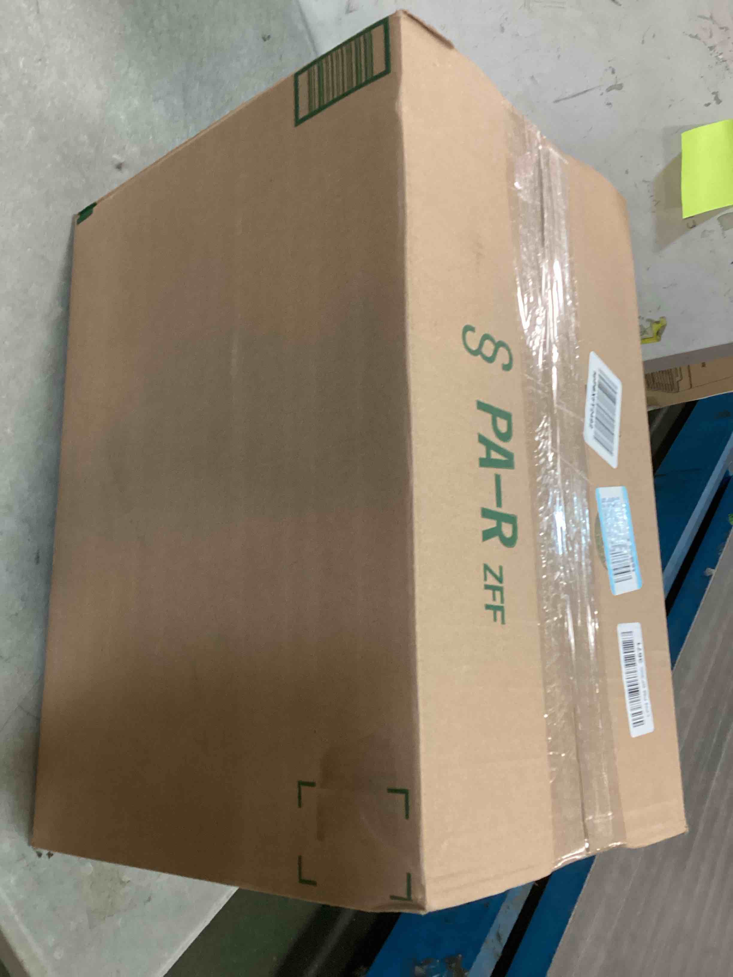 https://s3.amazonaws.com/lotting-images-prod/bidfta/PNK0119610_1724114142073.jpeg