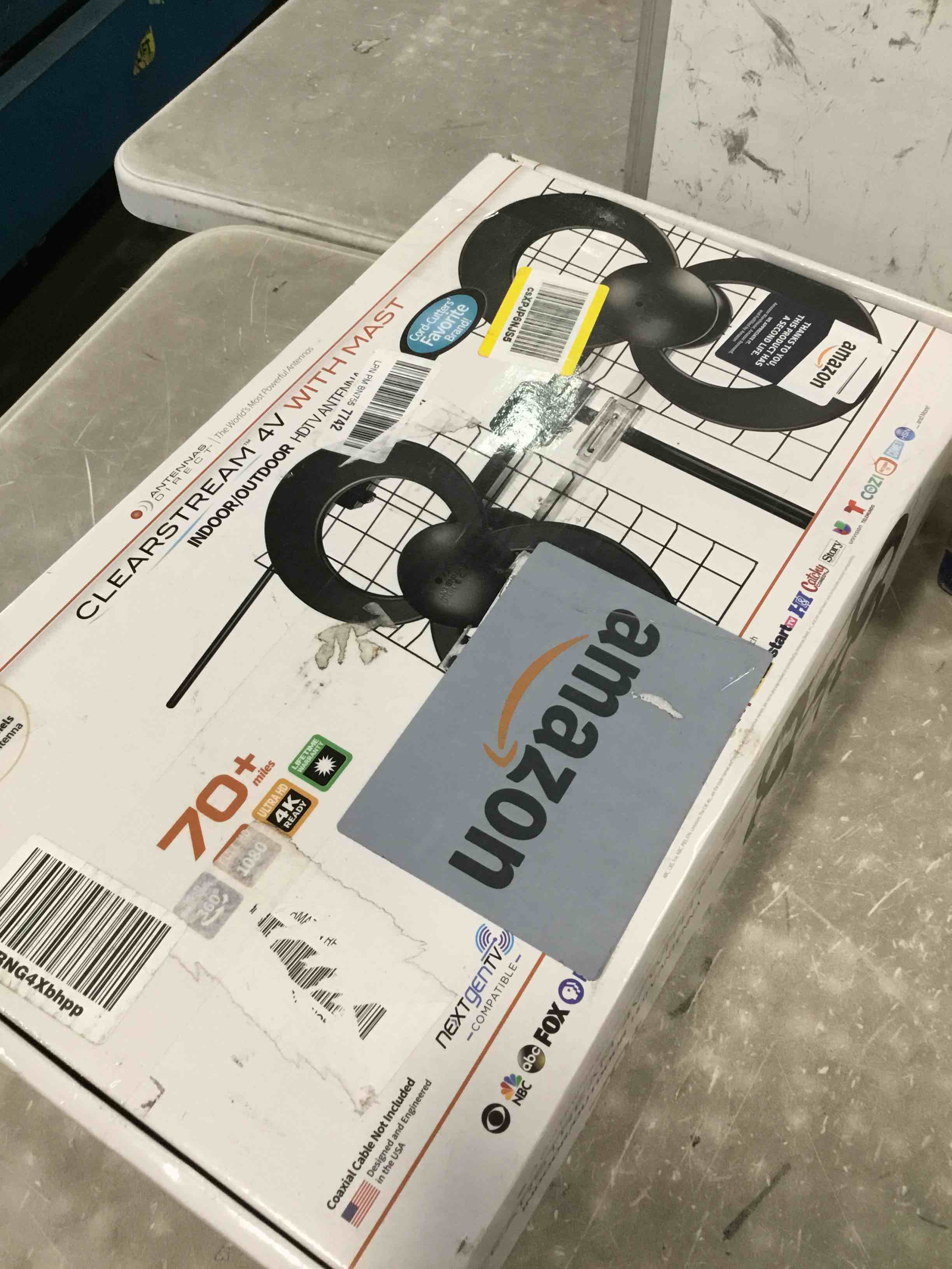 https://s3.amazonaws.com/lotting-images-prod/bidfta/PNK0136285_1724357316917.jpeg
