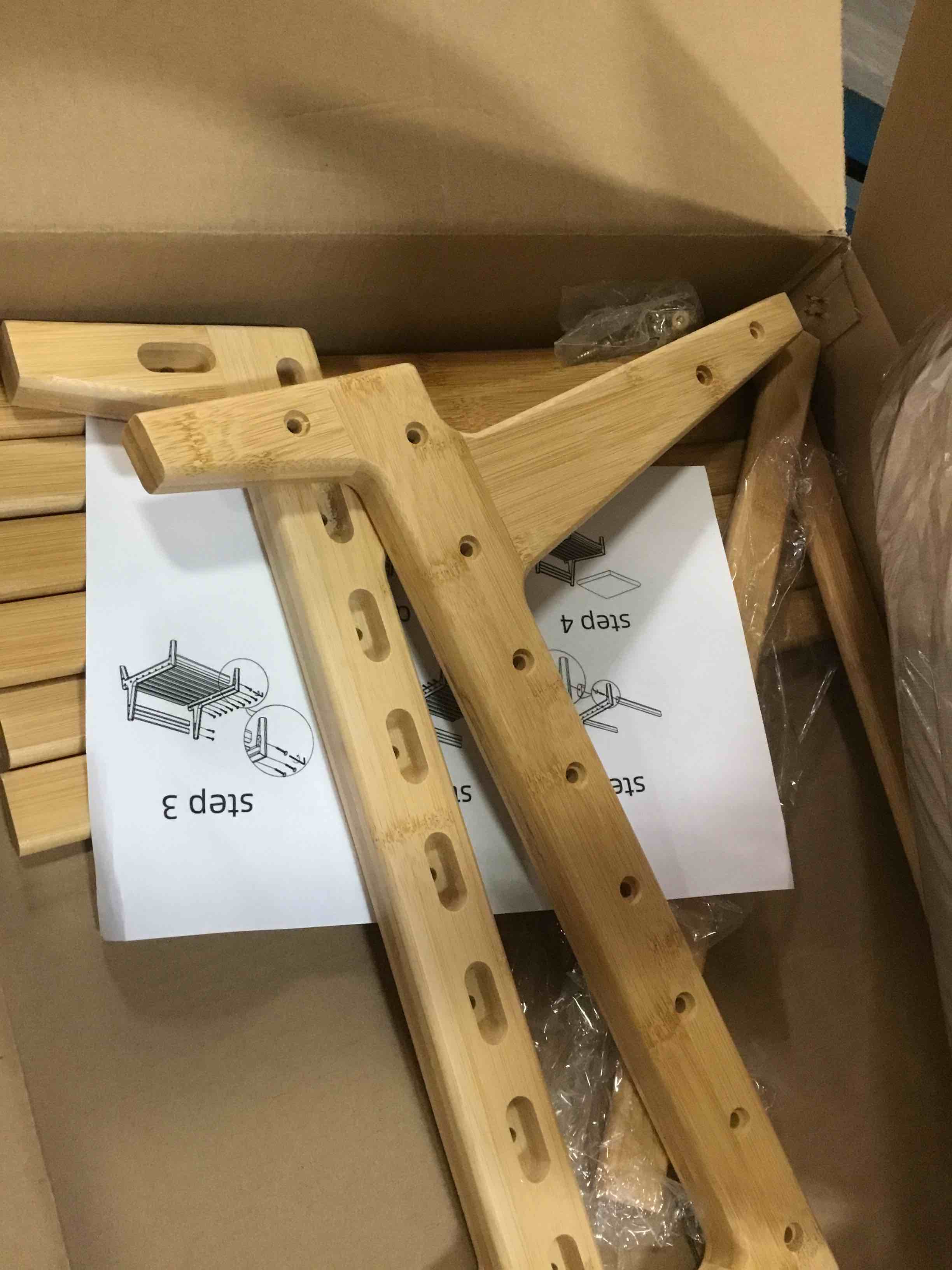 https://s3.amazonaws.com/lotting-images-prod/bidfta/PNK0136843_1724171561946.jpeg