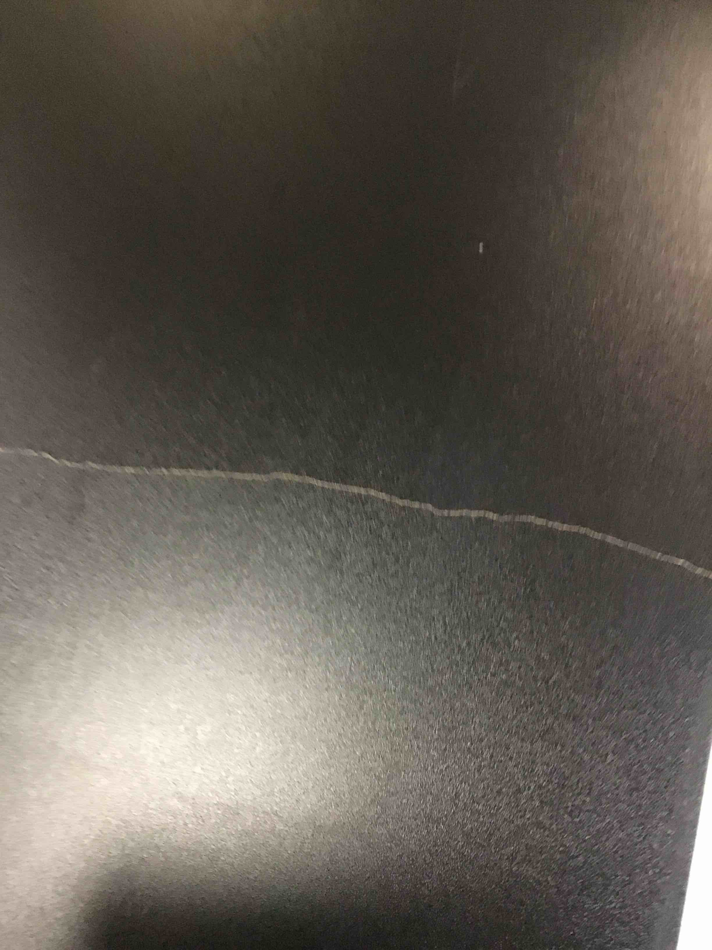 https://s3.amazonaws.com/lotting-images-prod/bidfta/PNK0136919_1724161608608.jpeg