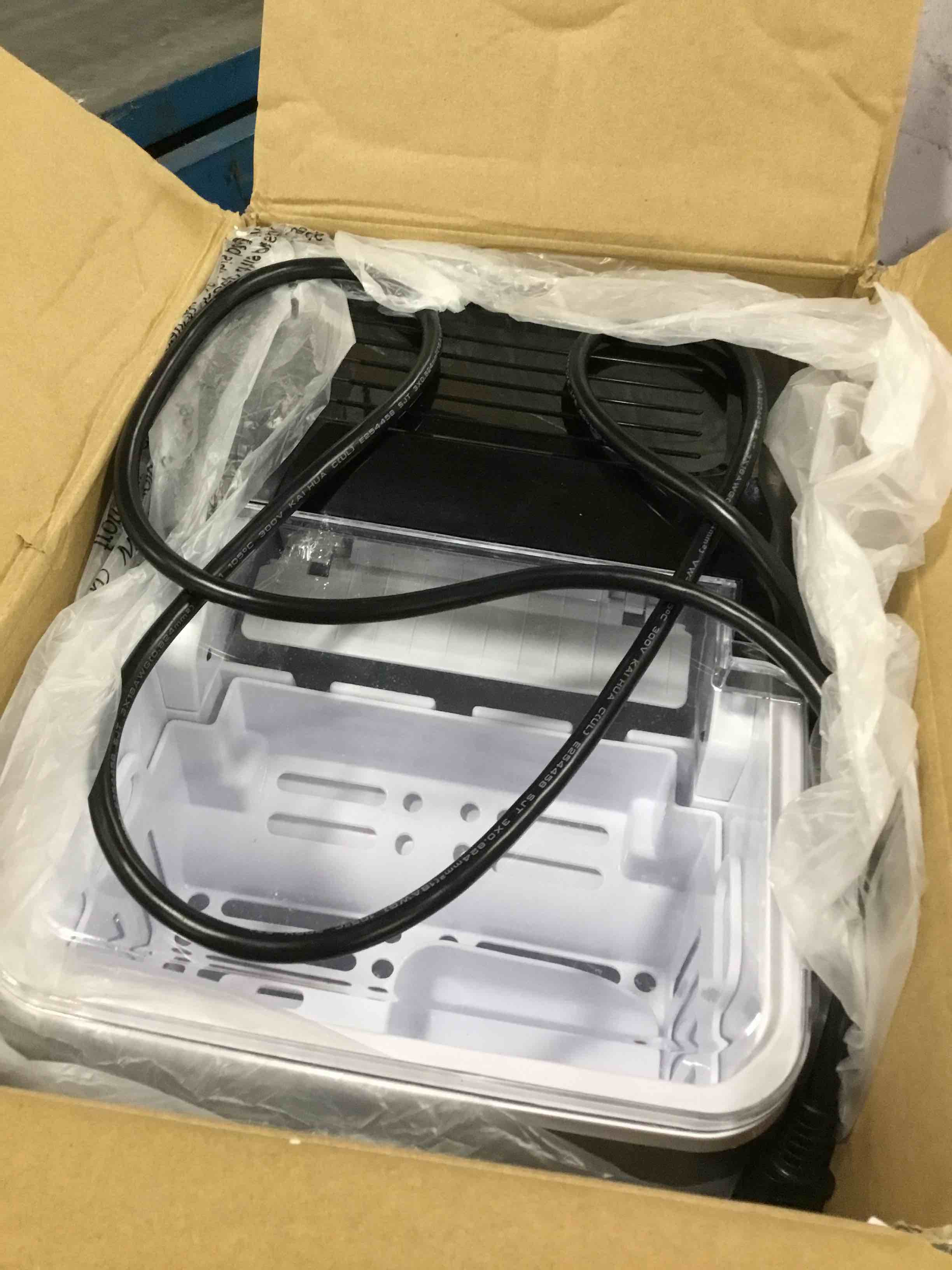 https://s3.amazonaws.com/lotting-images-prod/bidfta/PNK0137403_1723815331976.jpeg