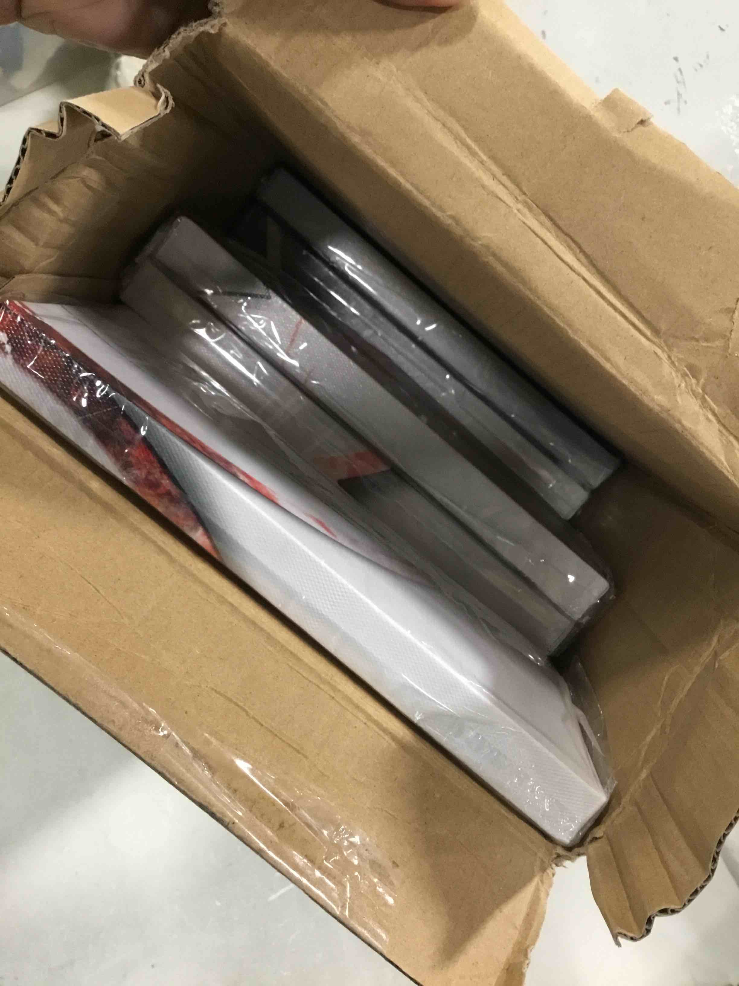 https://s3.amazonaws.com/lotting-images-prod/bidfta/PNK0137569_1723735225461.jpeg