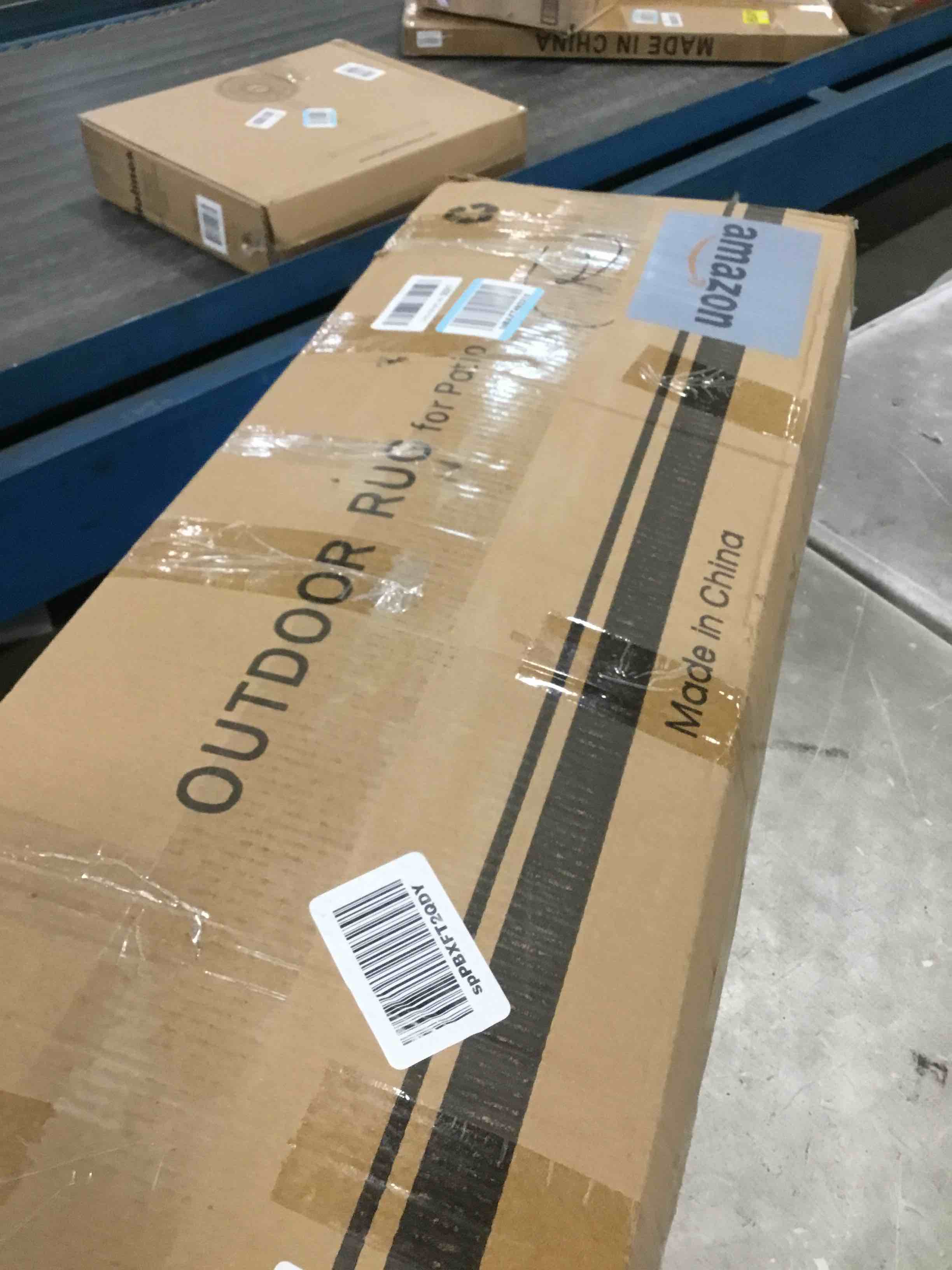 https://s3.amazonaws.com/lotting-images-prod/bidfta/PNK0137767_1723657496539.jpeg