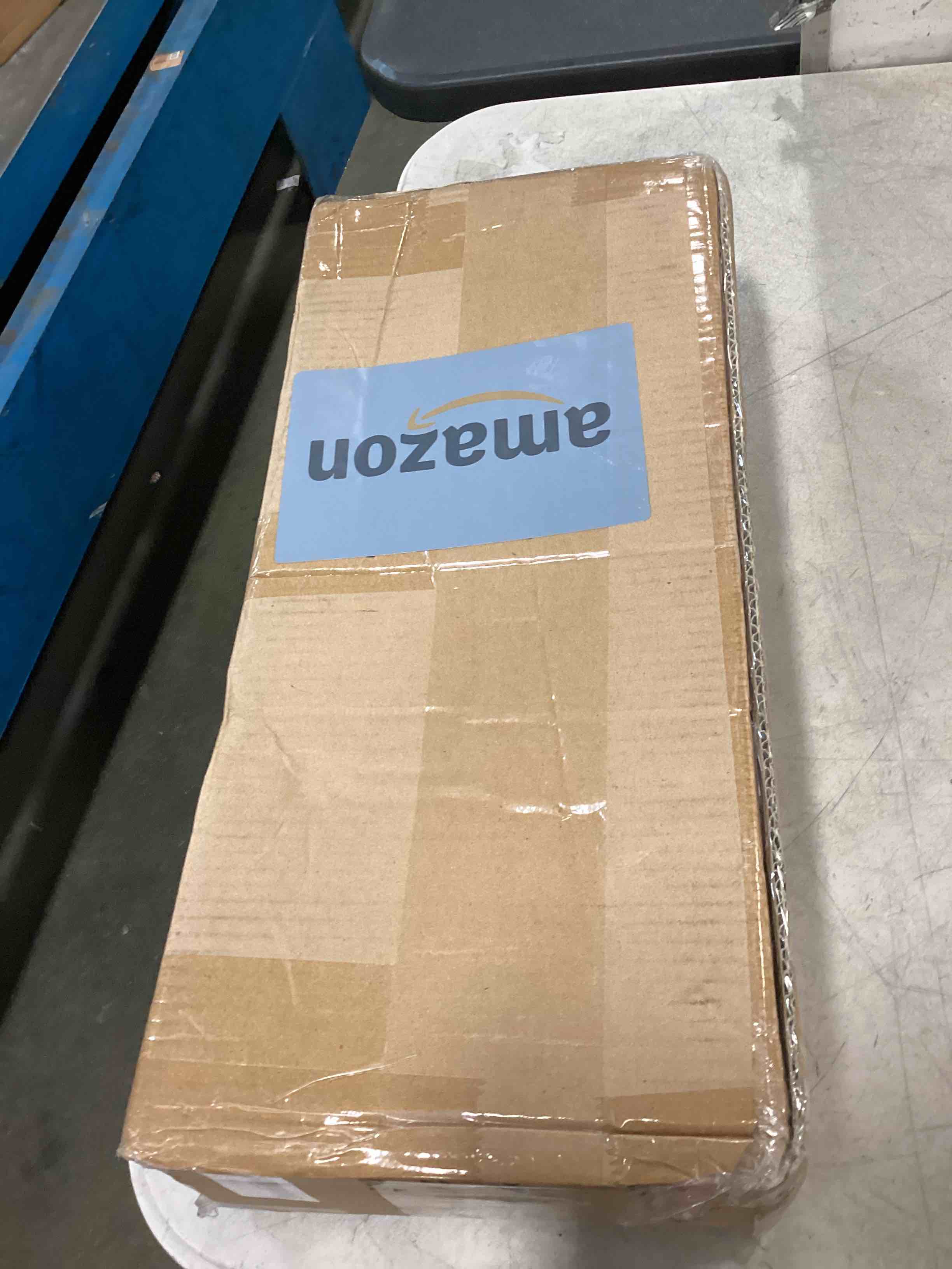 https://s3.amazonaws.com/lotting-images-prod/bidfta/PNK0138867_1724732958521.jpeg