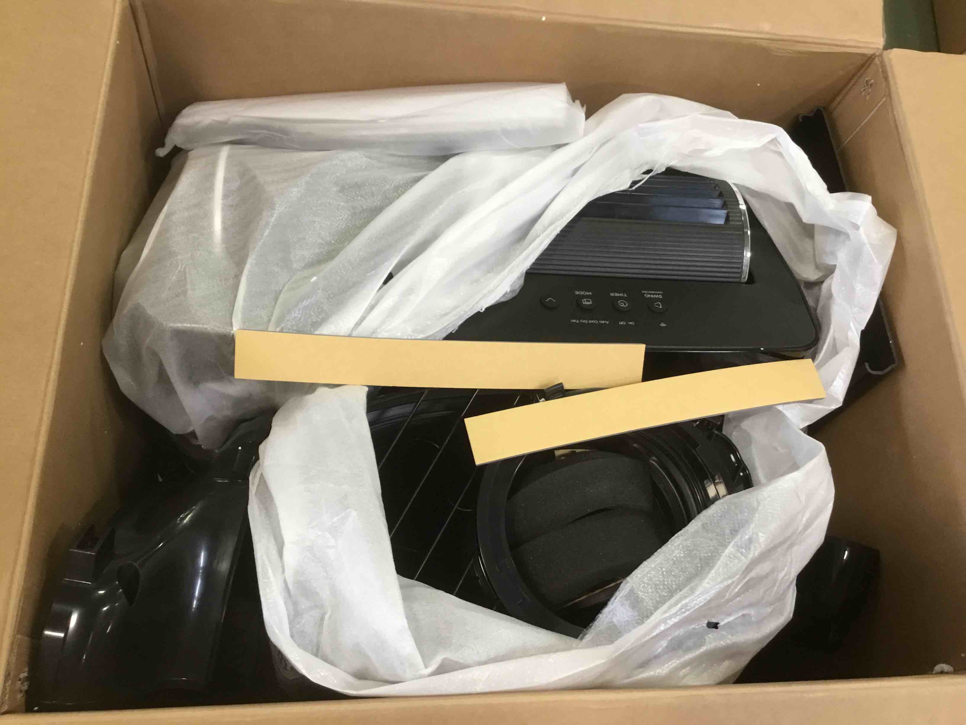 https://s3.amazonaws.com/lotting-images-prod/bidfta/PNK0145145_1724421415839.jpeg